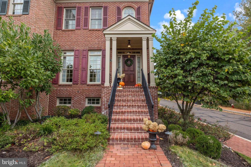 Photo of 7 Dunham Lane, NEWTOWN, PA 18940 (MLS # PABU2107376)
