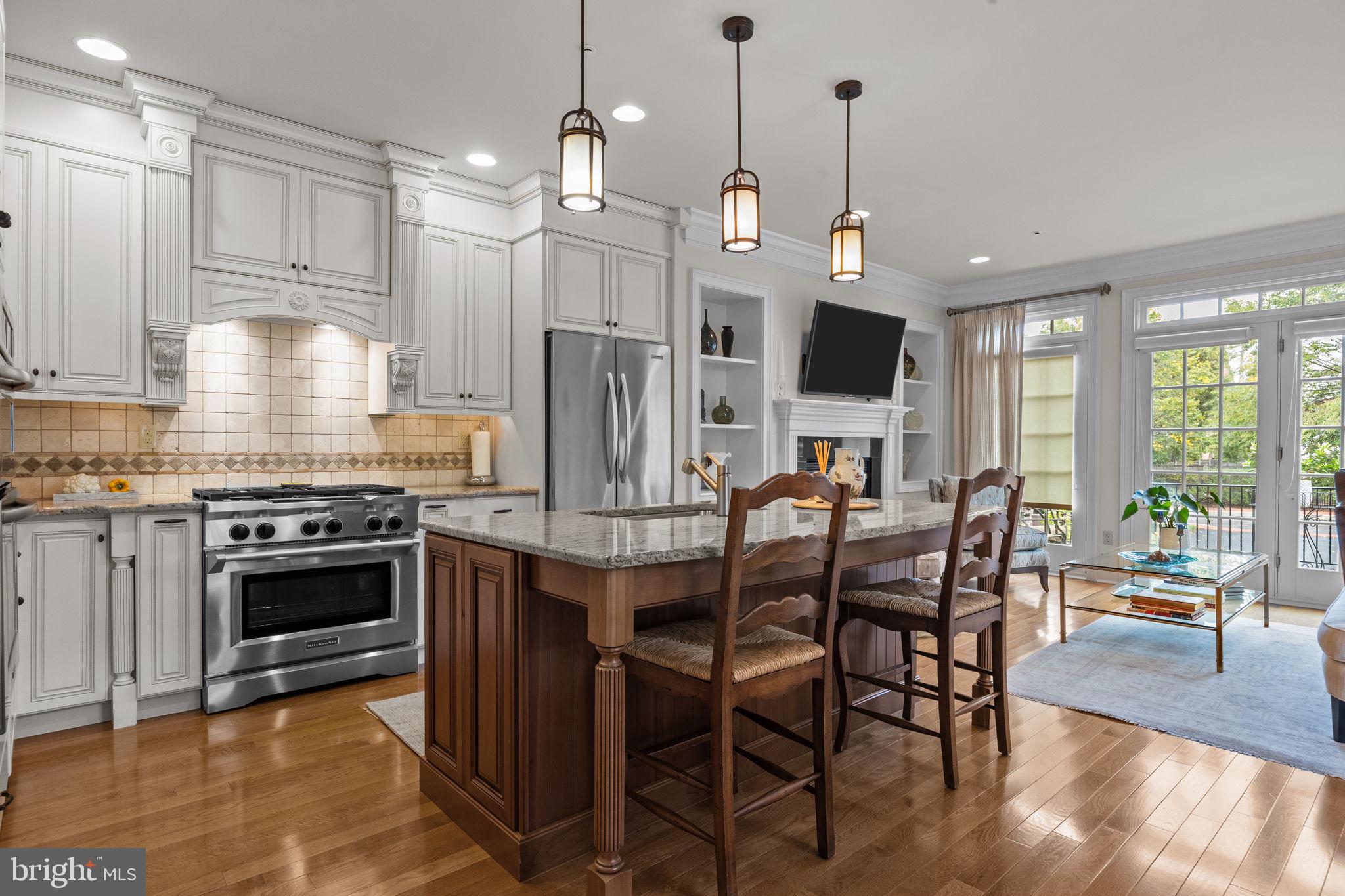 PHILLIPS COURT - Residential