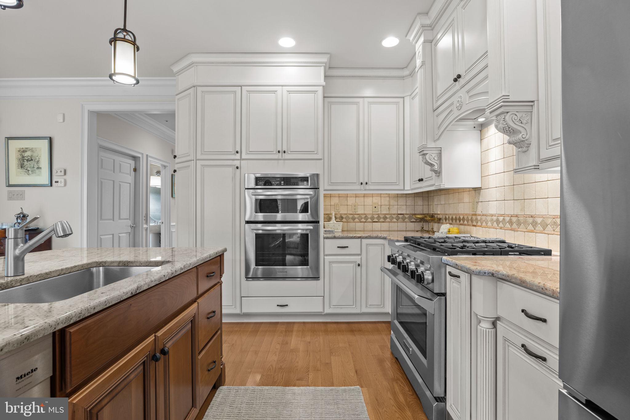 PHILLIPS COURT - Residential