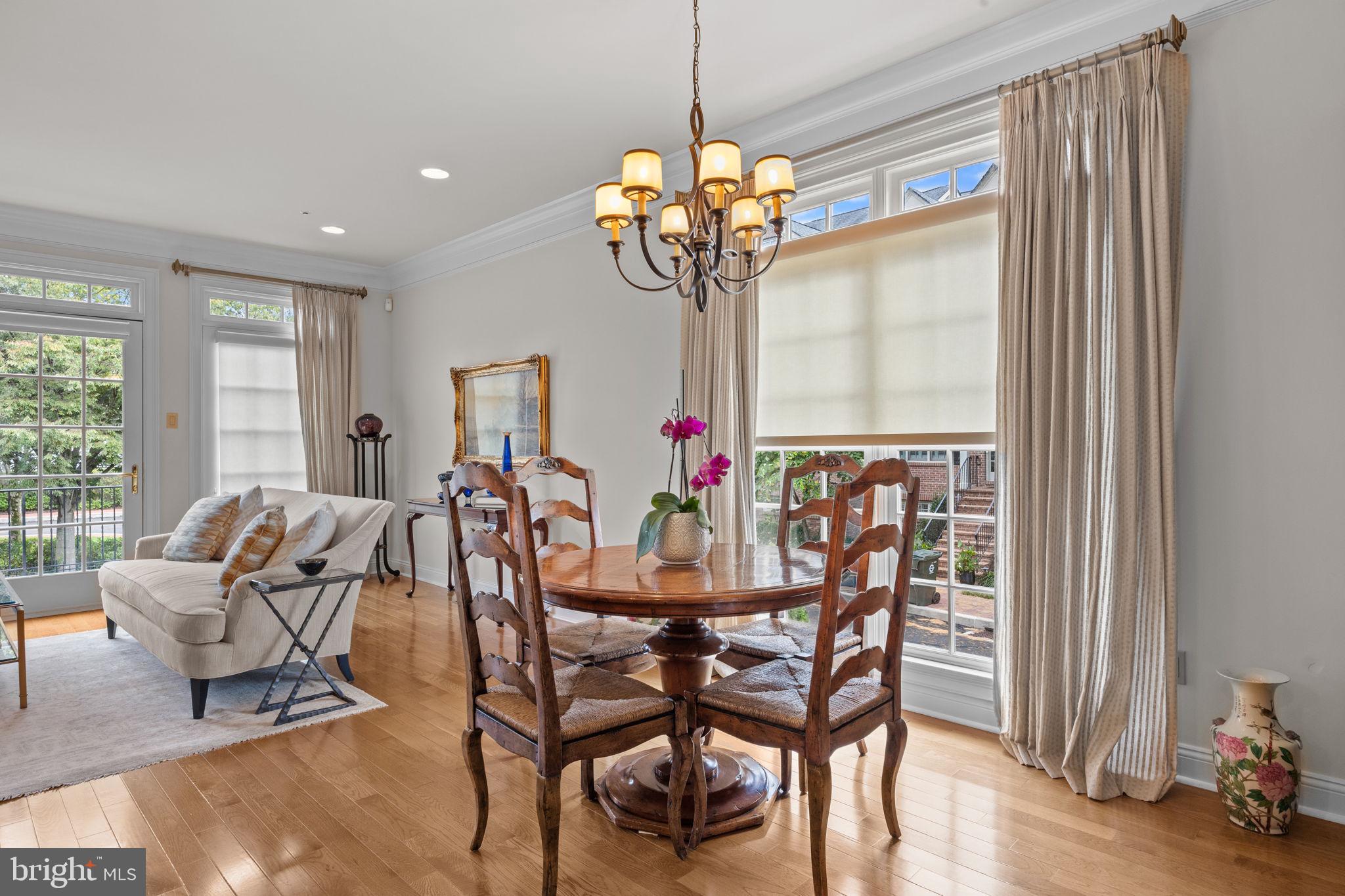 PHILLIPS COURT - Residential