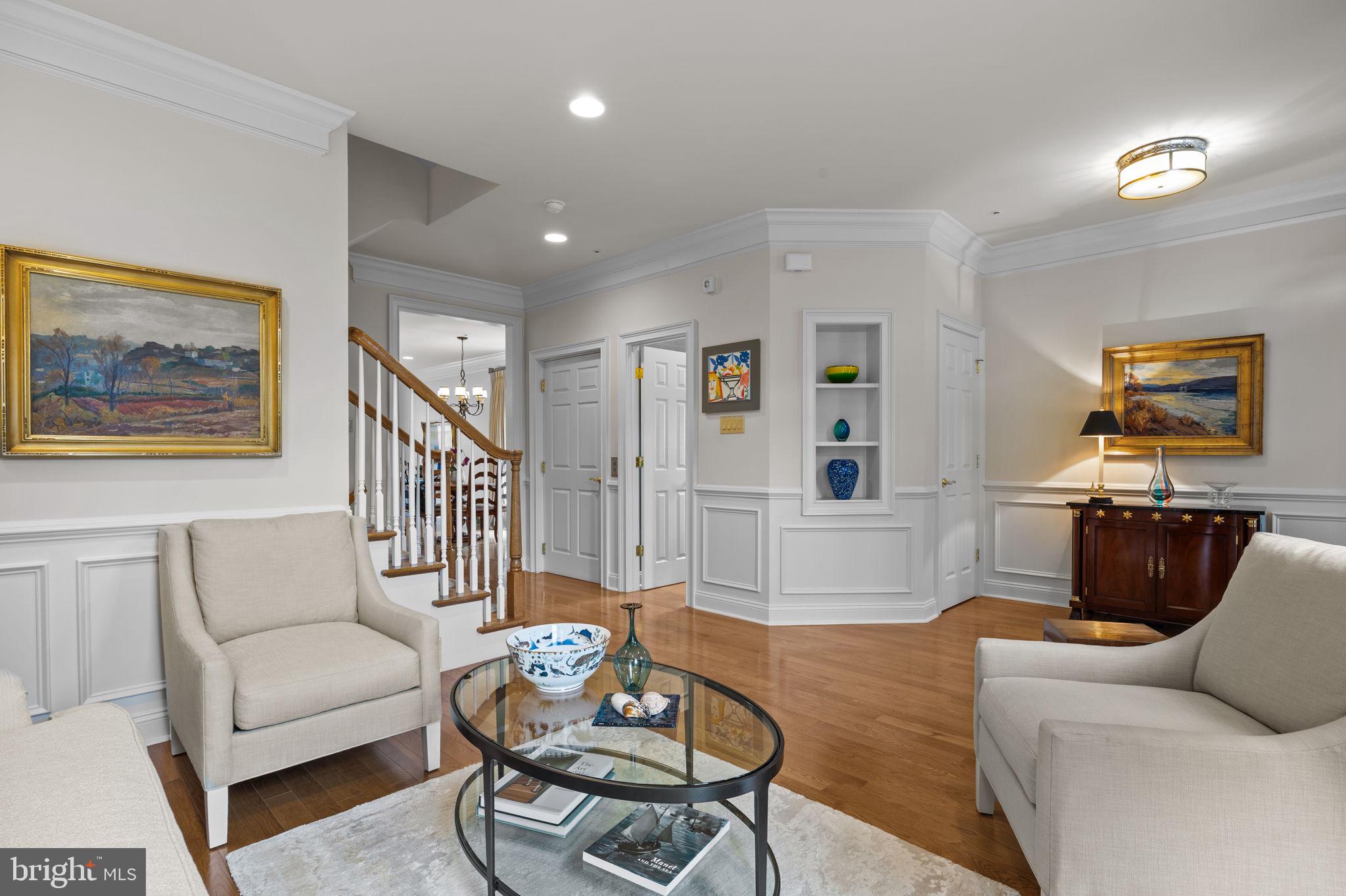 PHILLIPS COURT - Residential