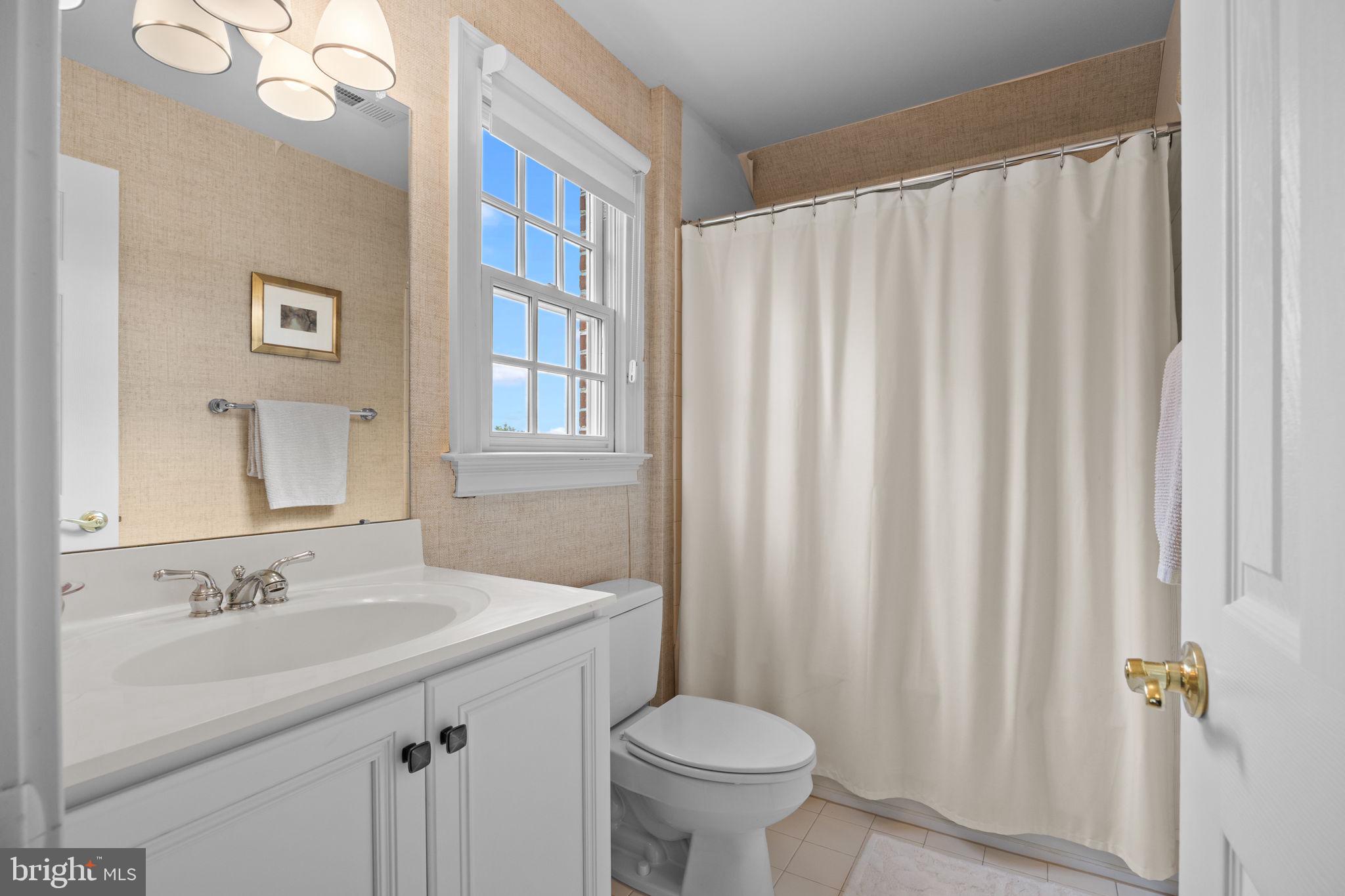 PHILLIPS COURT - Residential