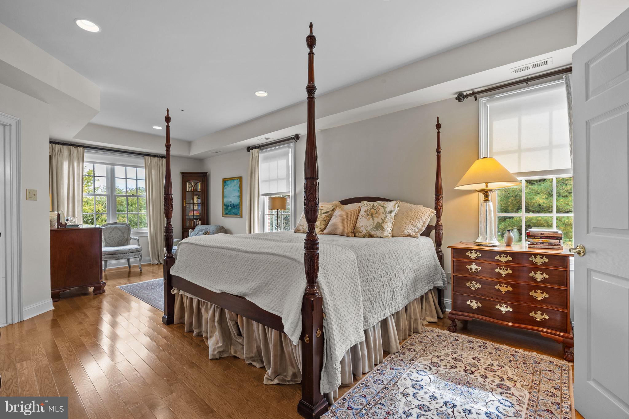 PHILLIPS COURT - Residential