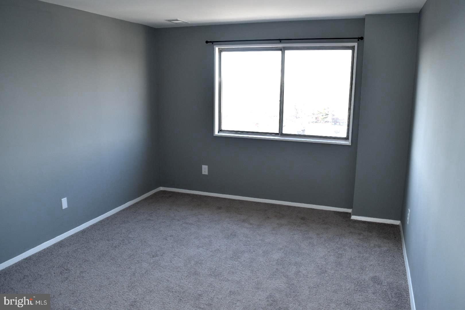 PRESIDENTIAL TOWERS - Residential Lease