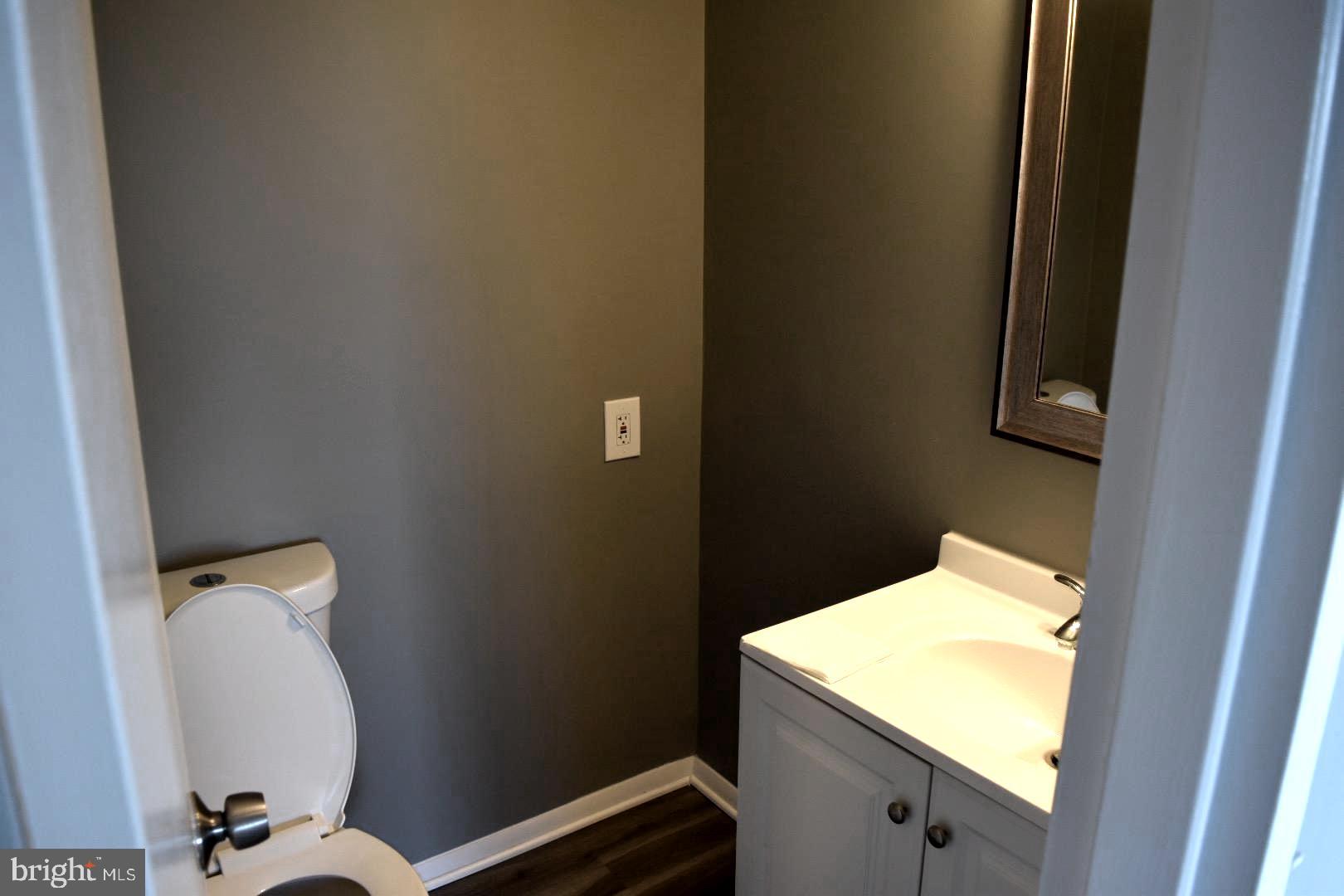 PRESIDENTIAL TOWERS - Residential Lease