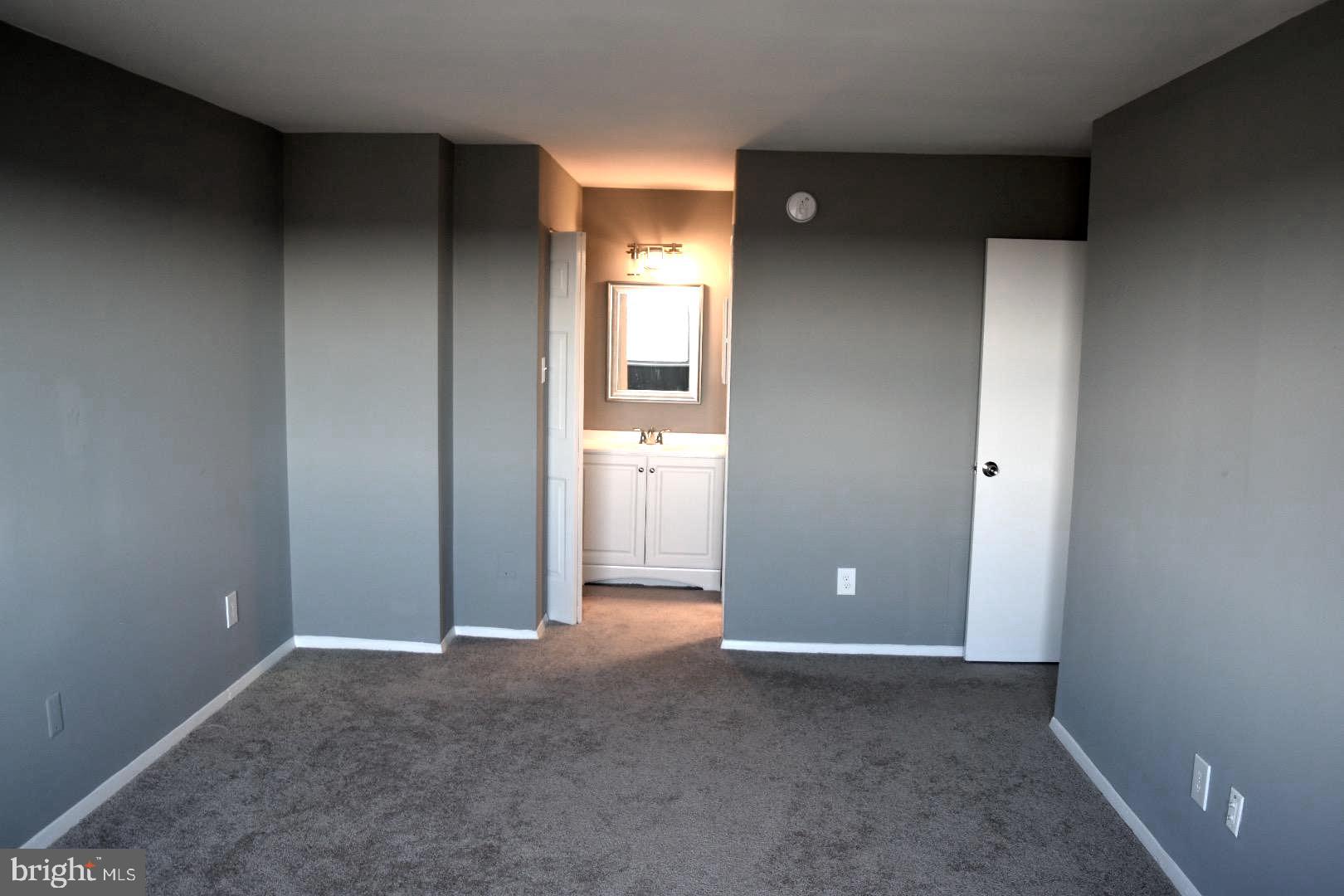 PRESIDENTIAL TOWERS - Residential Lease