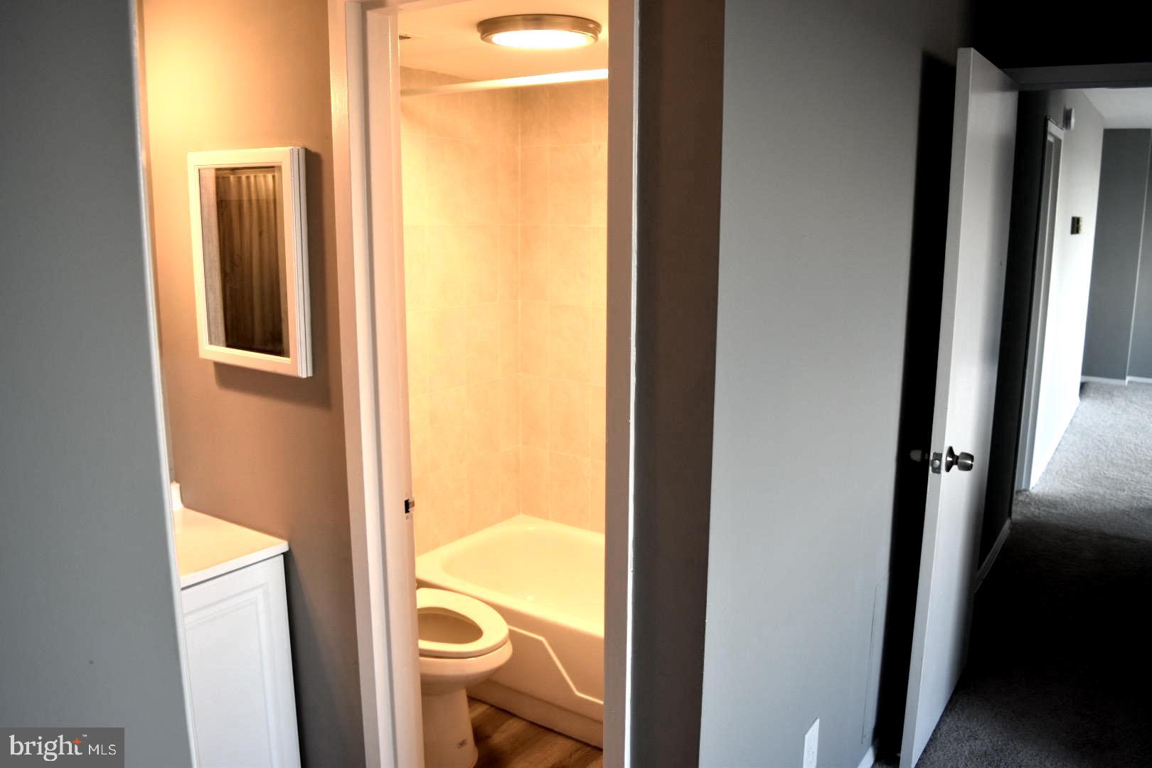 PRESIDENTIAL TOWERS - Residential Lease