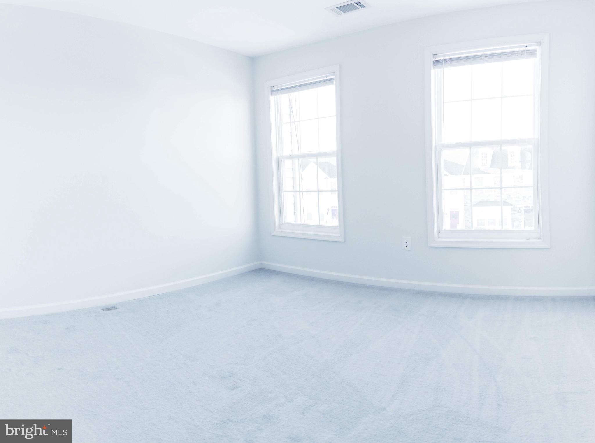 CARRIAGE HILL - Residential