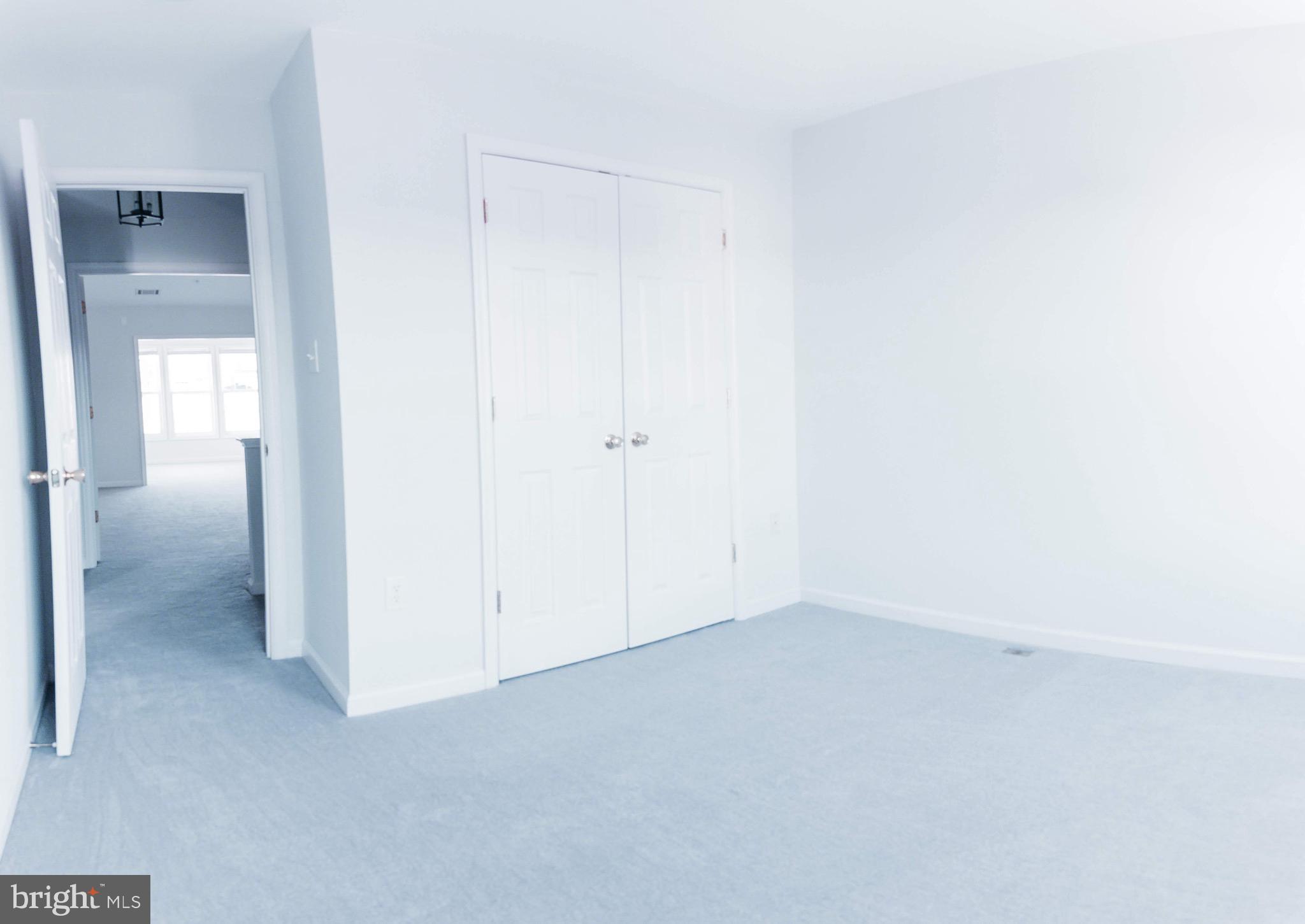 CARRIAGE HILL - Residential