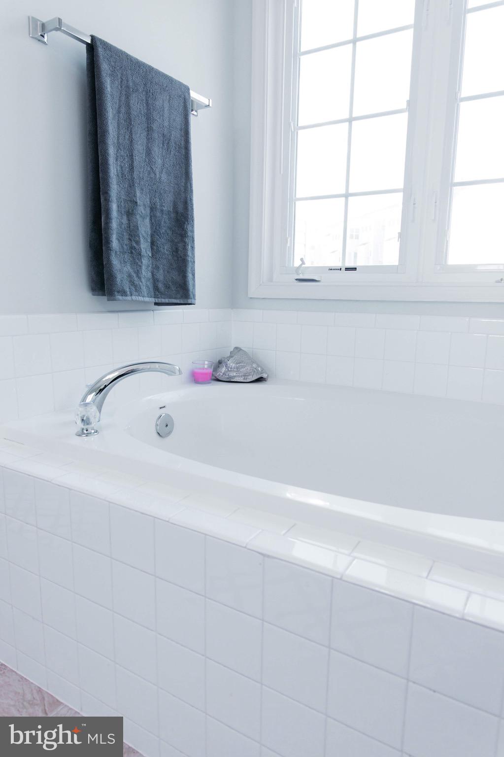 CARRIAGE HILL - Residential