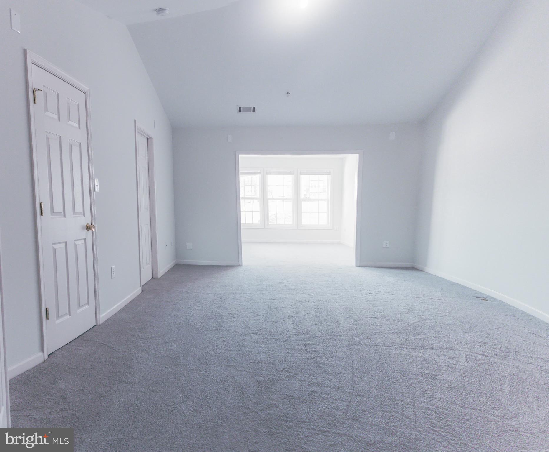 CARRIAGE HILL - Residential