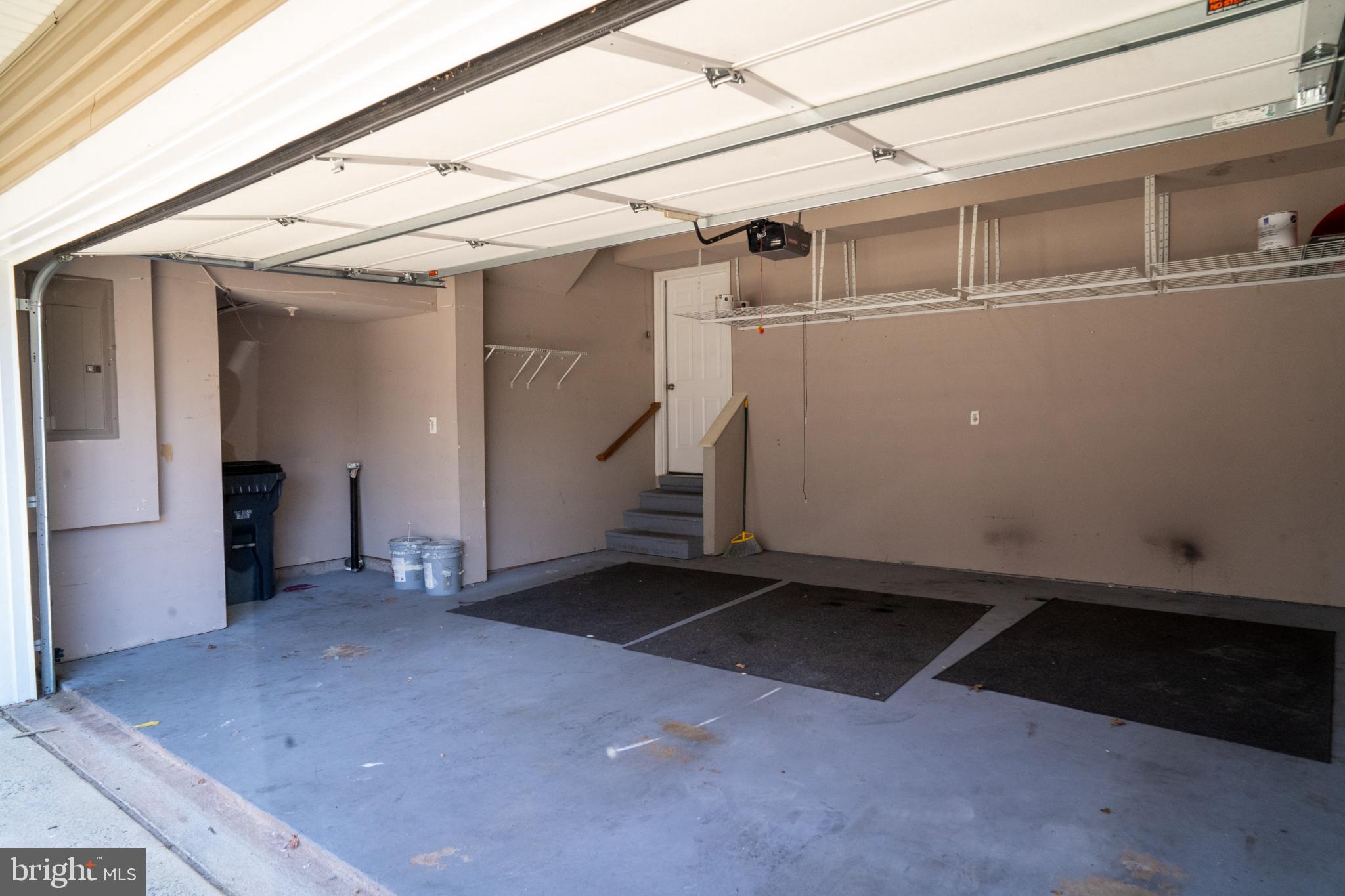 POTOMAC LAKES - Residential Lease