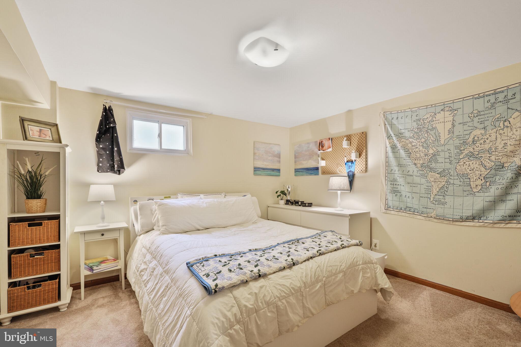 TOWN AND COUNTRY ESTATES - Residential