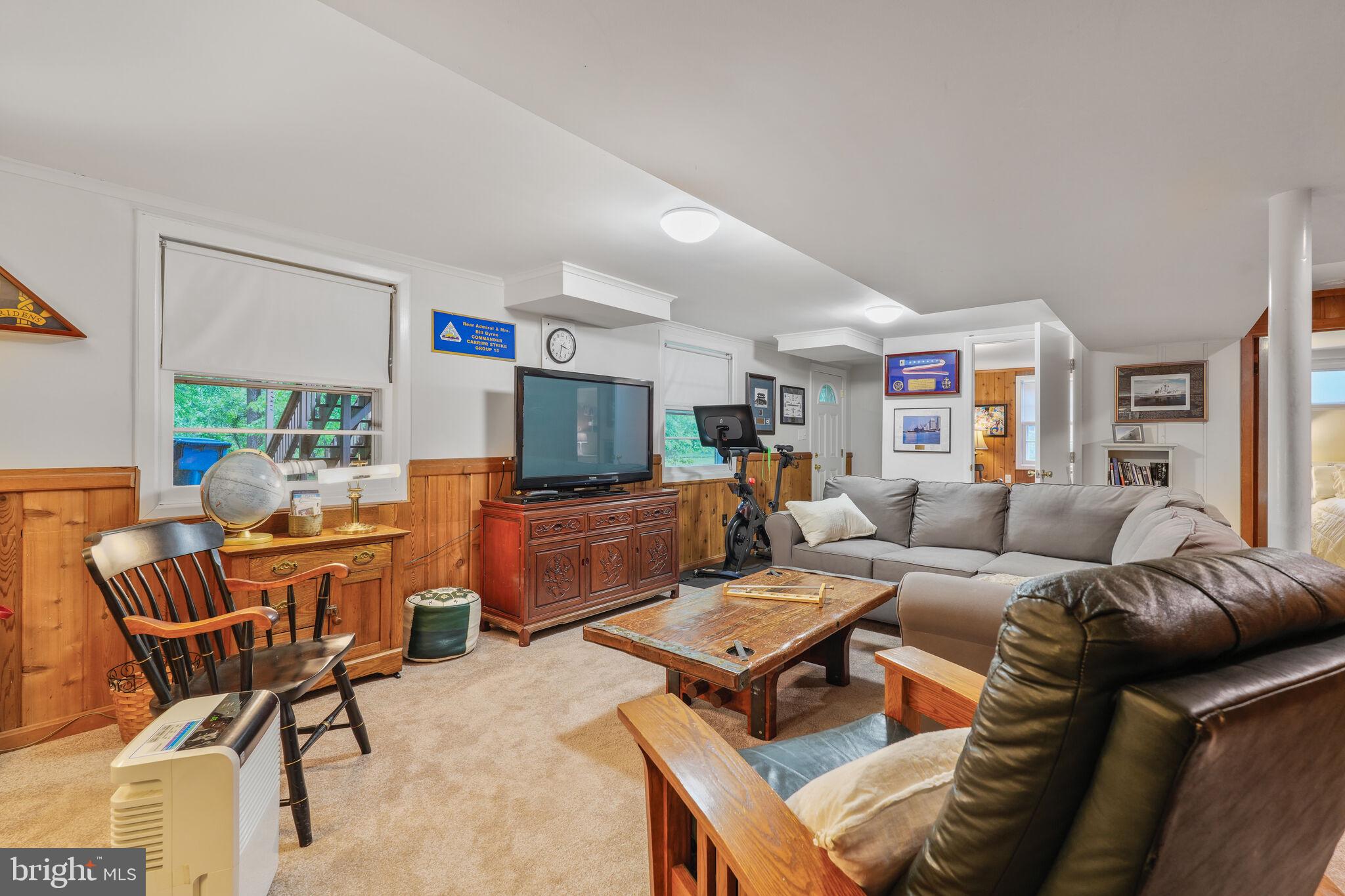 TOWN AND COUNTRY ESTATES - Residential