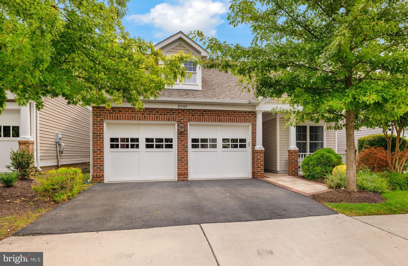 8949 YELLOW DAISY PLACE
