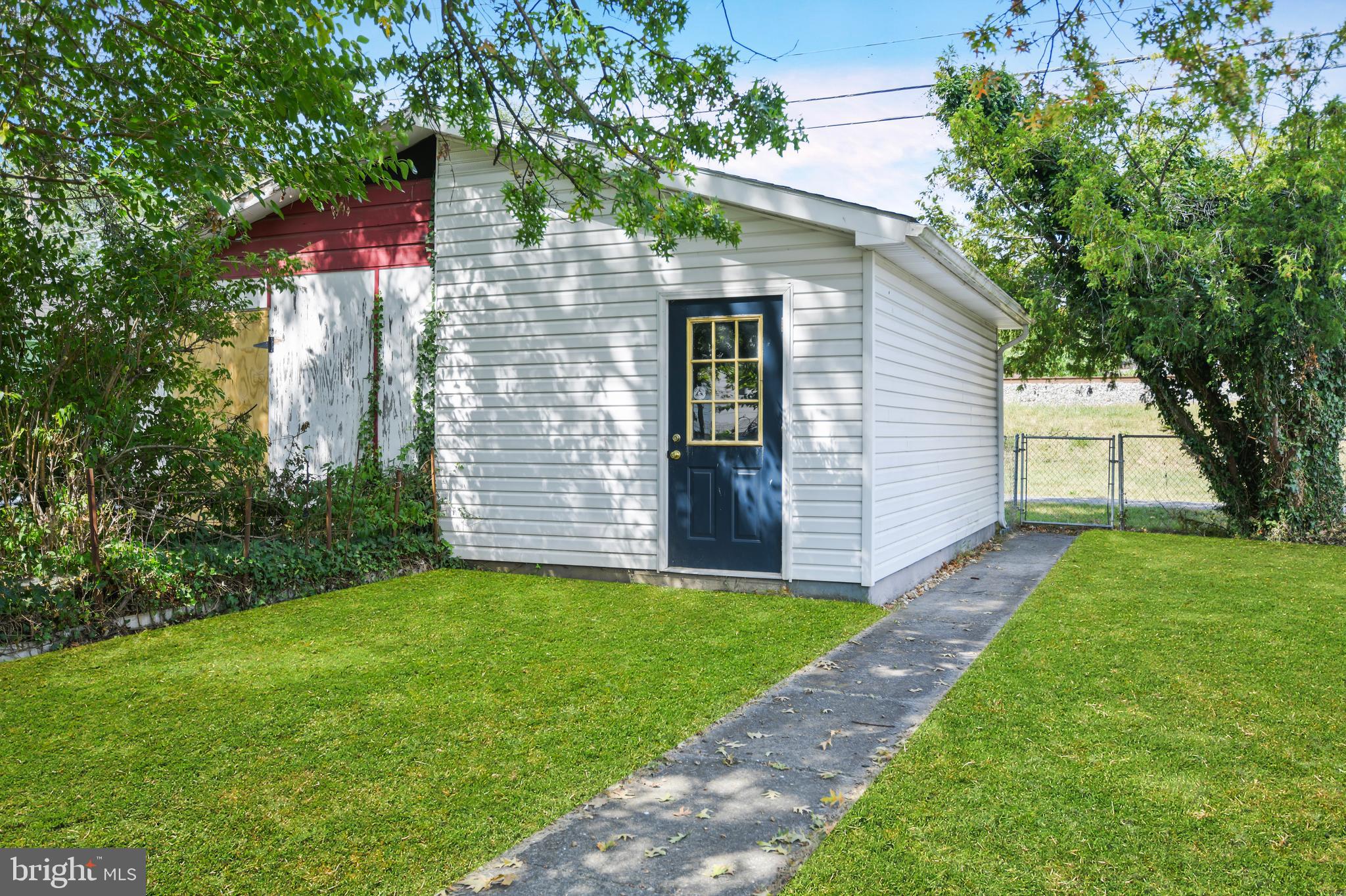 HAGERSTOWN - Residential