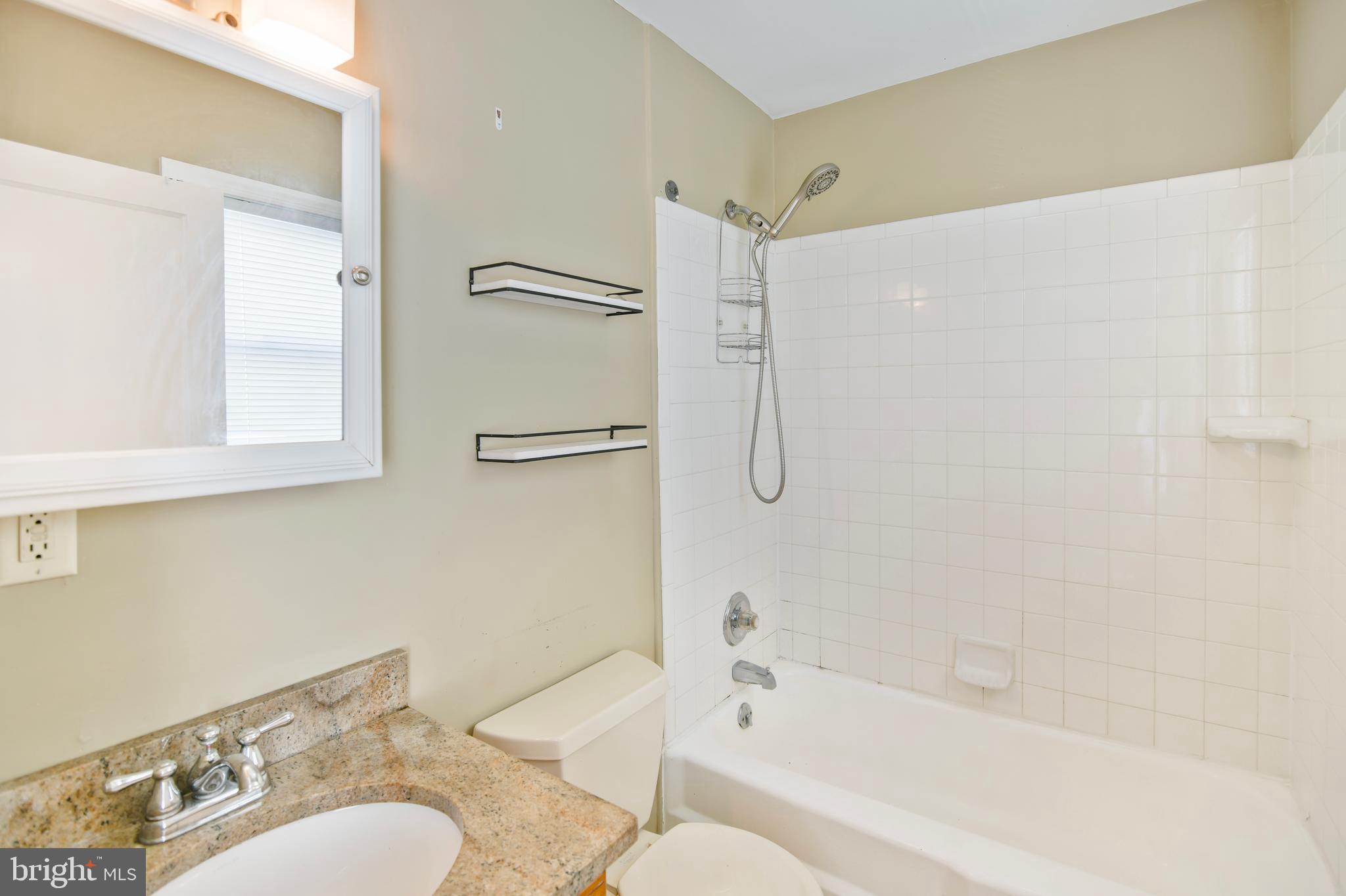 HAGERSTOWN - Residential