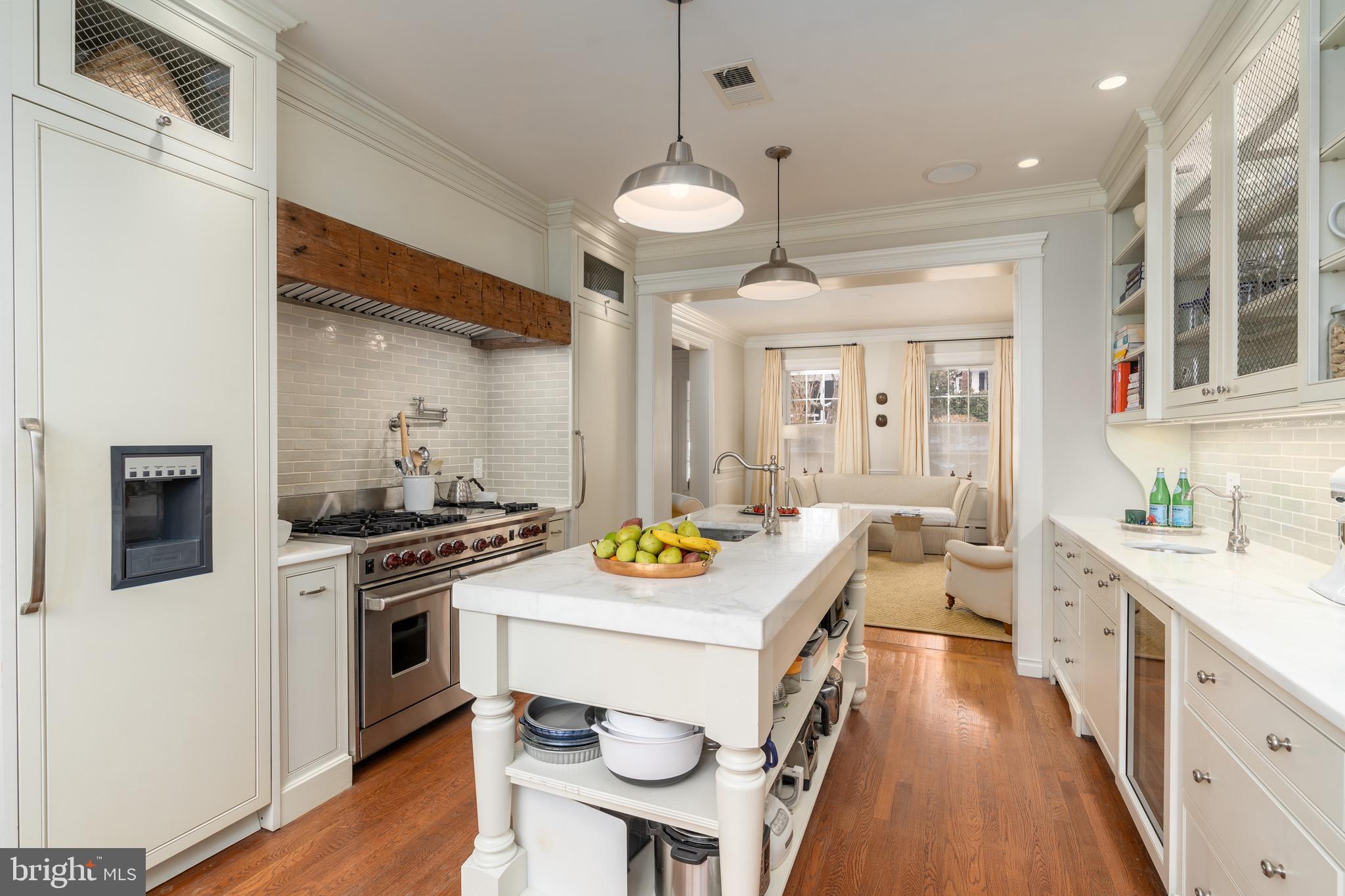 OBSERVATORY CIRCLE - Residential