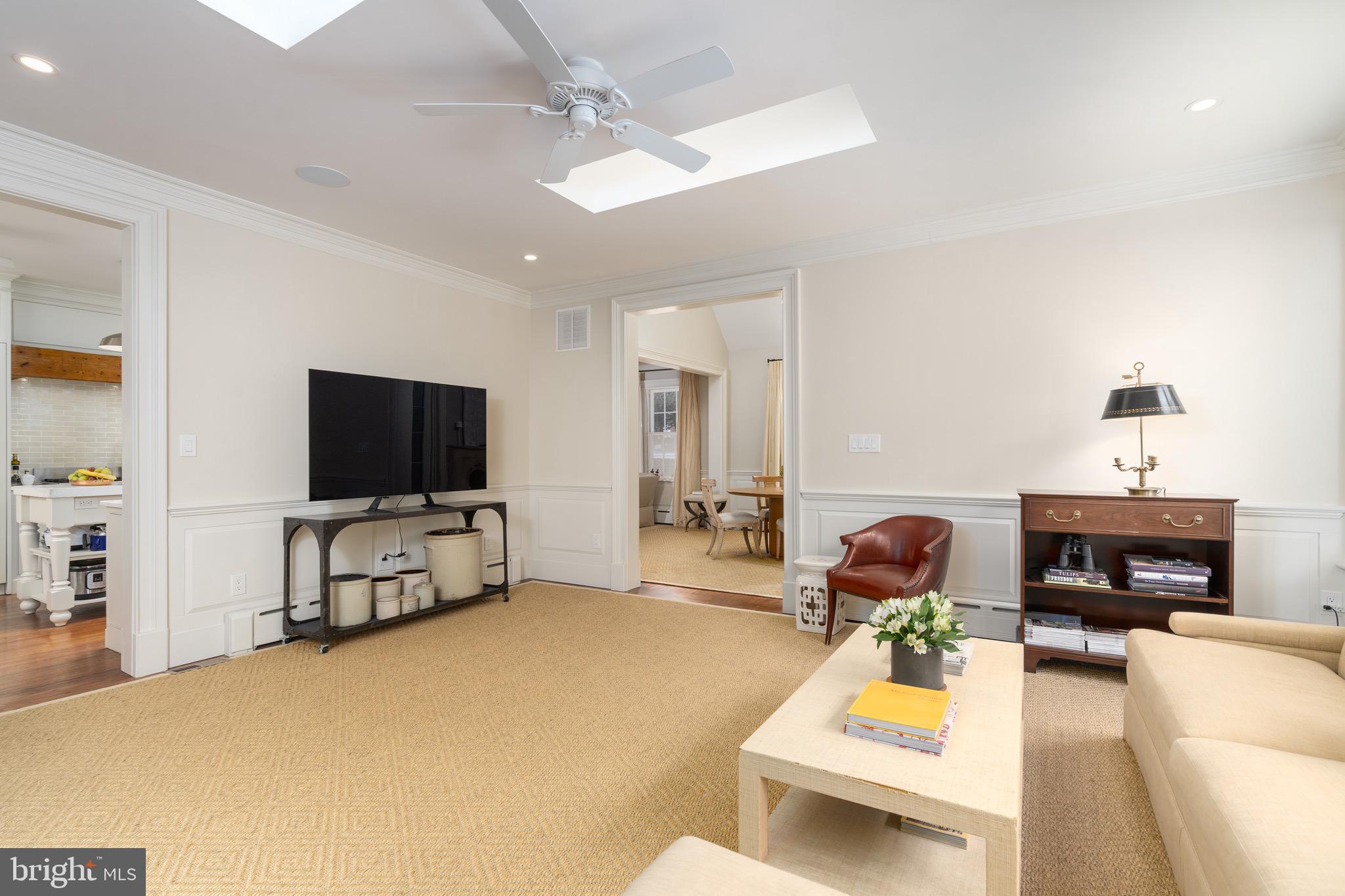 OBSERVATORY CIRCLE - Residential