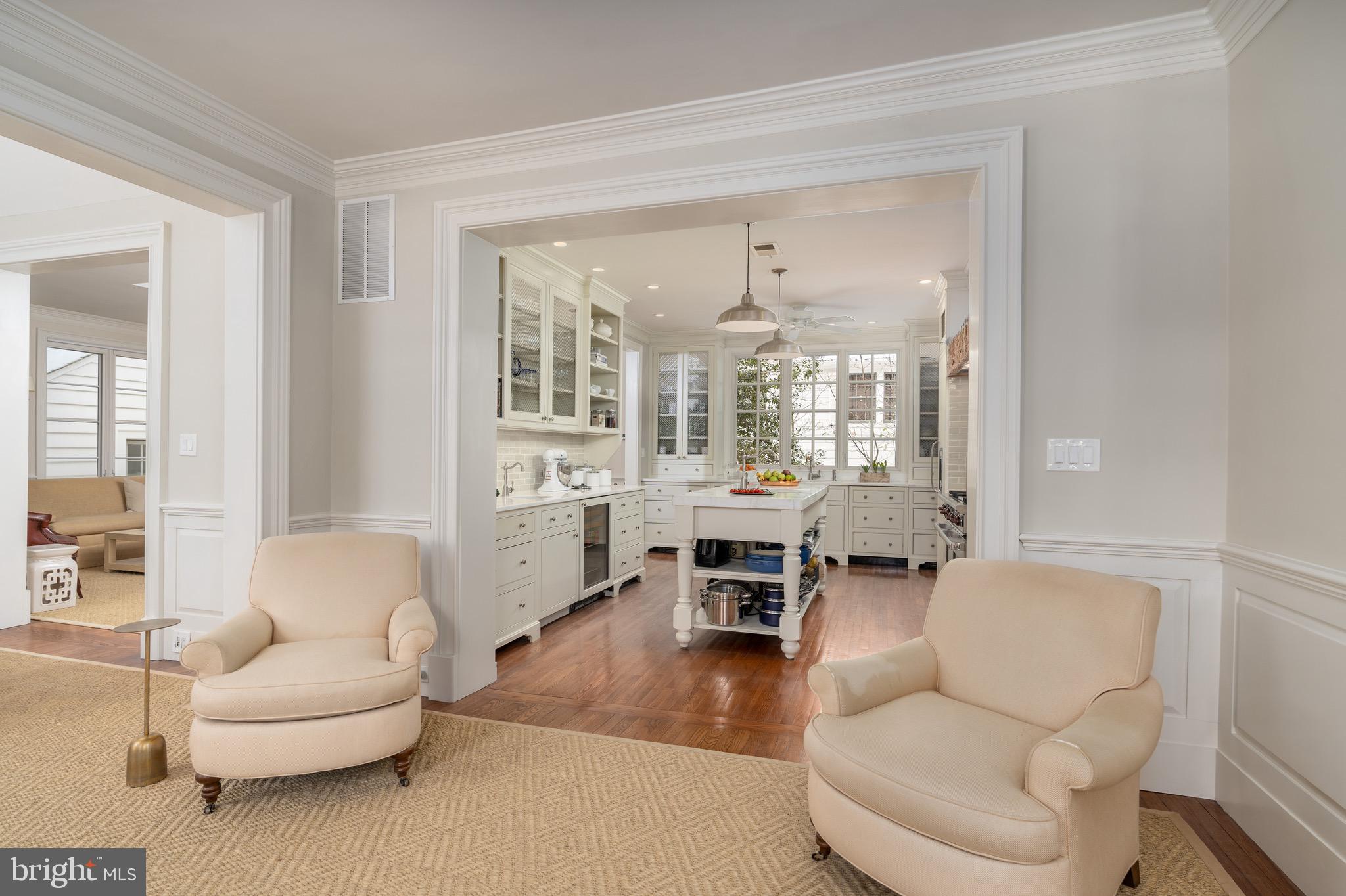 OBSERVATORY CIRCLE - Residential