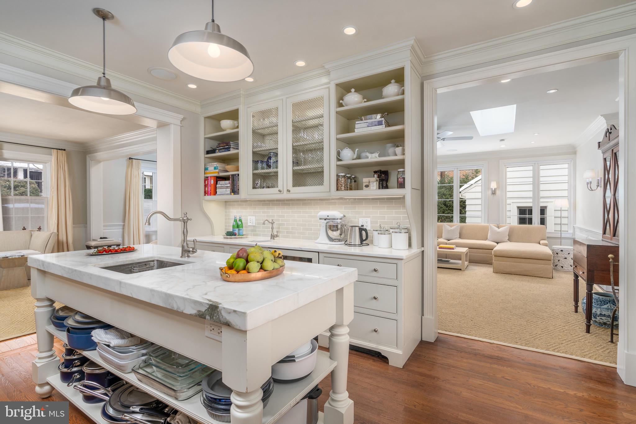 OBSERVATORY CIRCLE - Residential