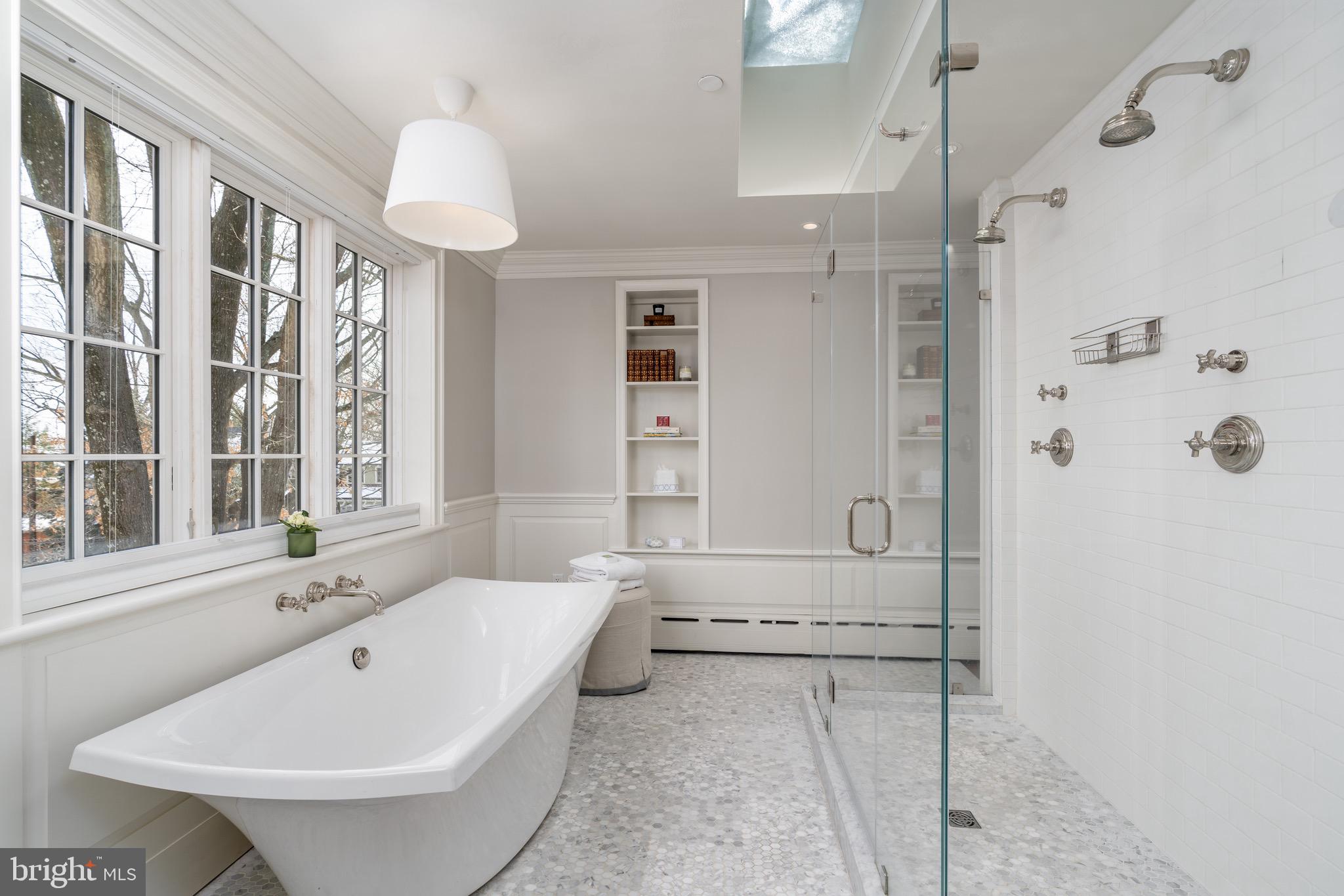 OBSERVATORY CIRCLE - Residential