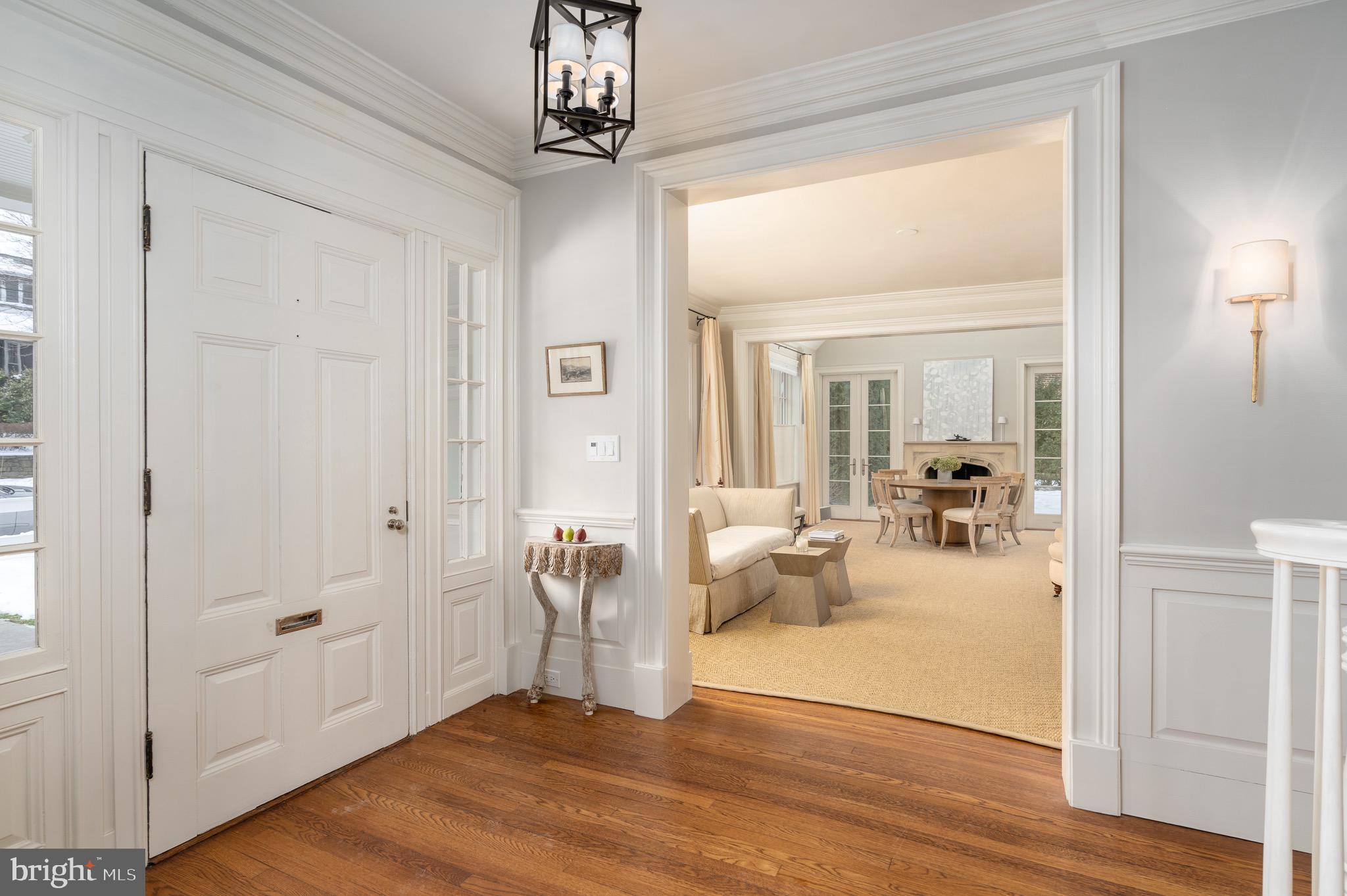 OBSERVATORY CIRCLE - Residential