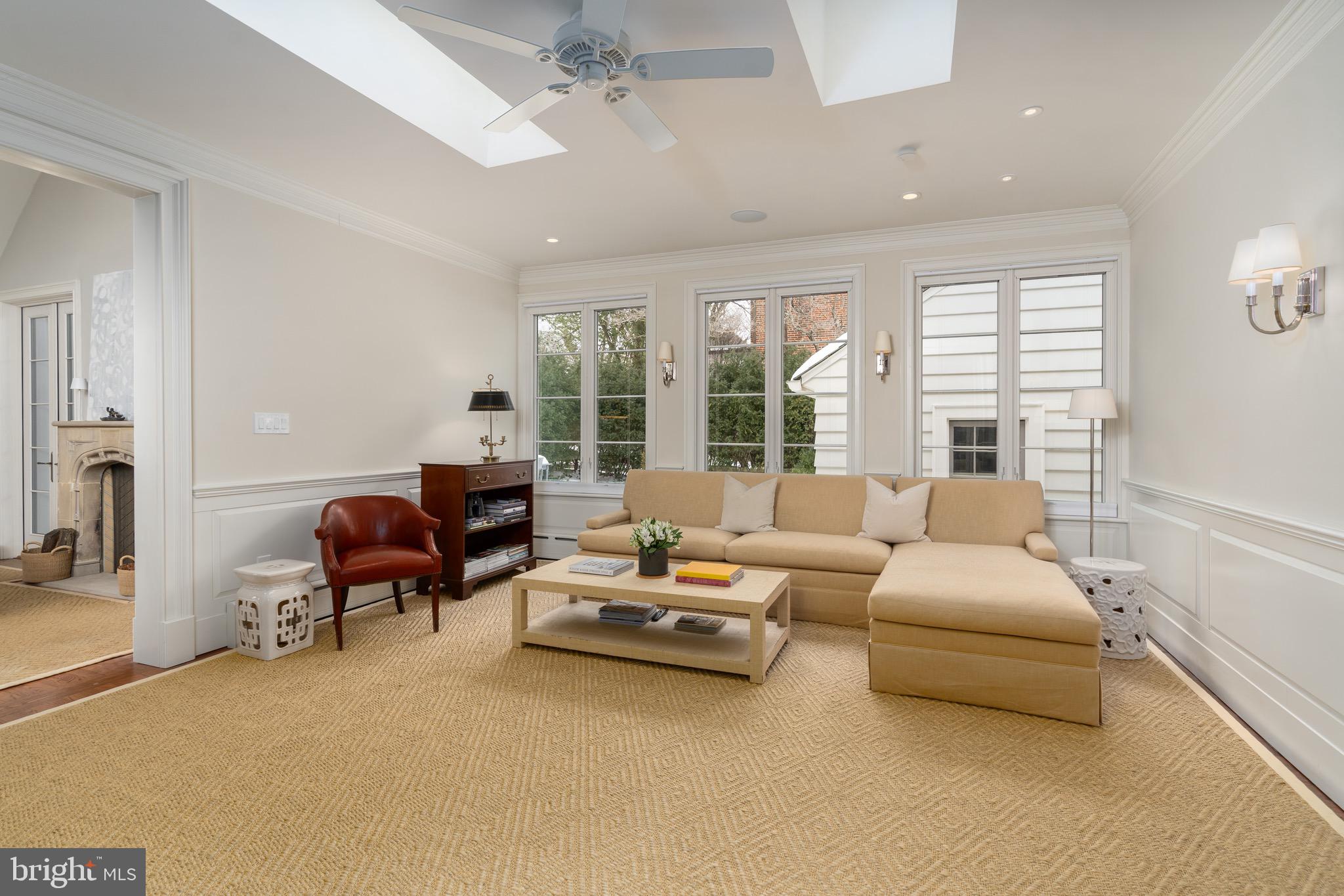 OBSERVATORY CIRCLE - Residential
