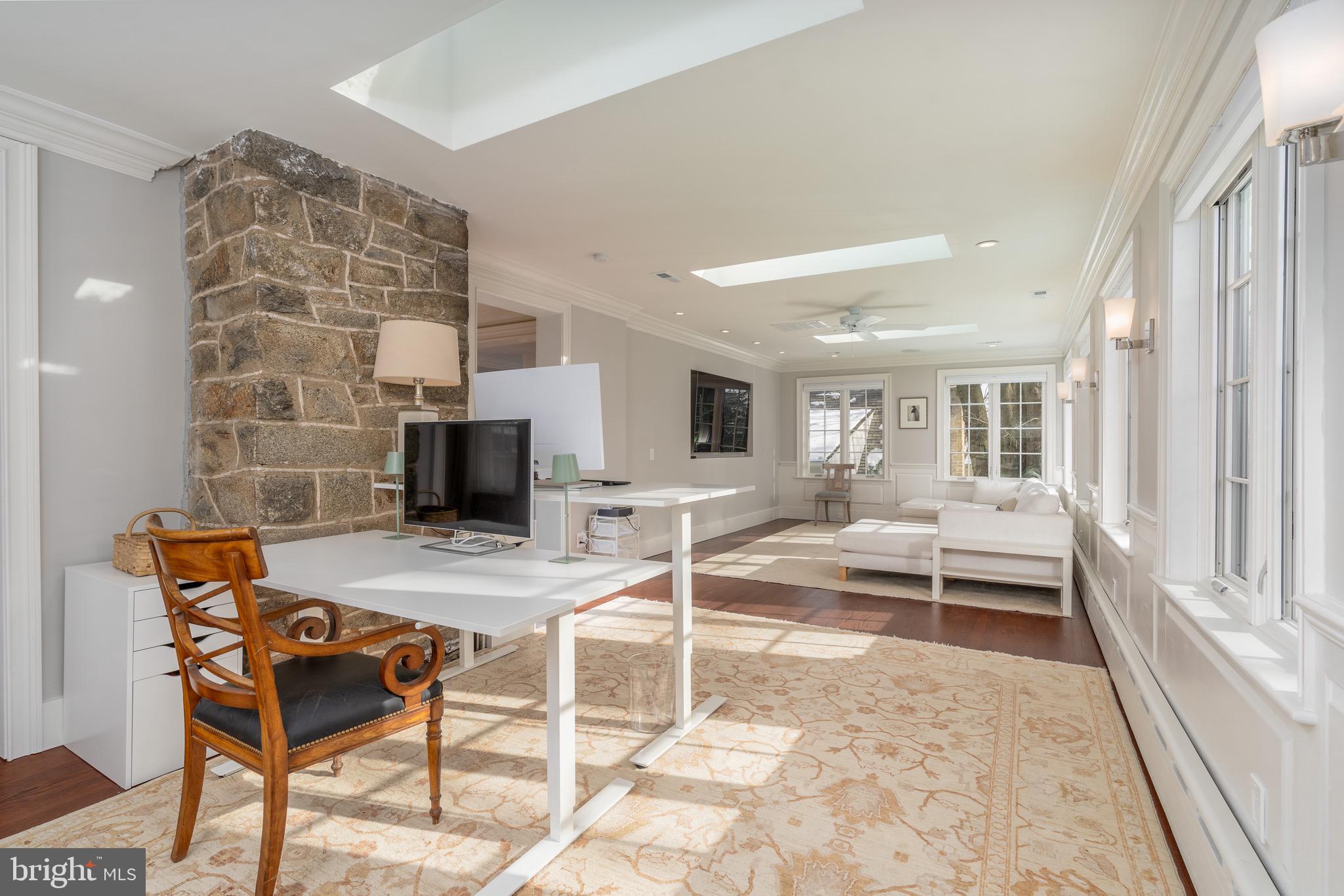 OBSERVATORY CIRCLE - Residential