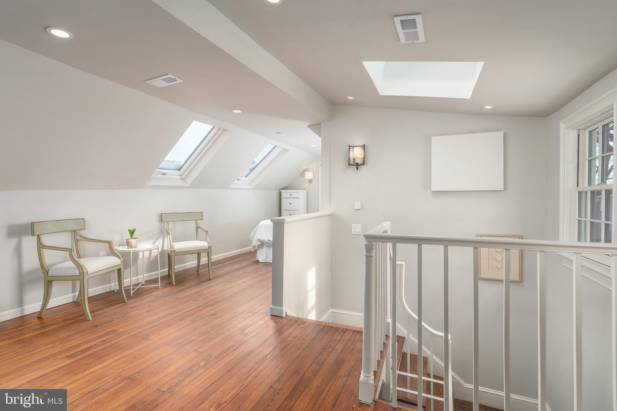 OBSERVATORY CIRCLE - Residential