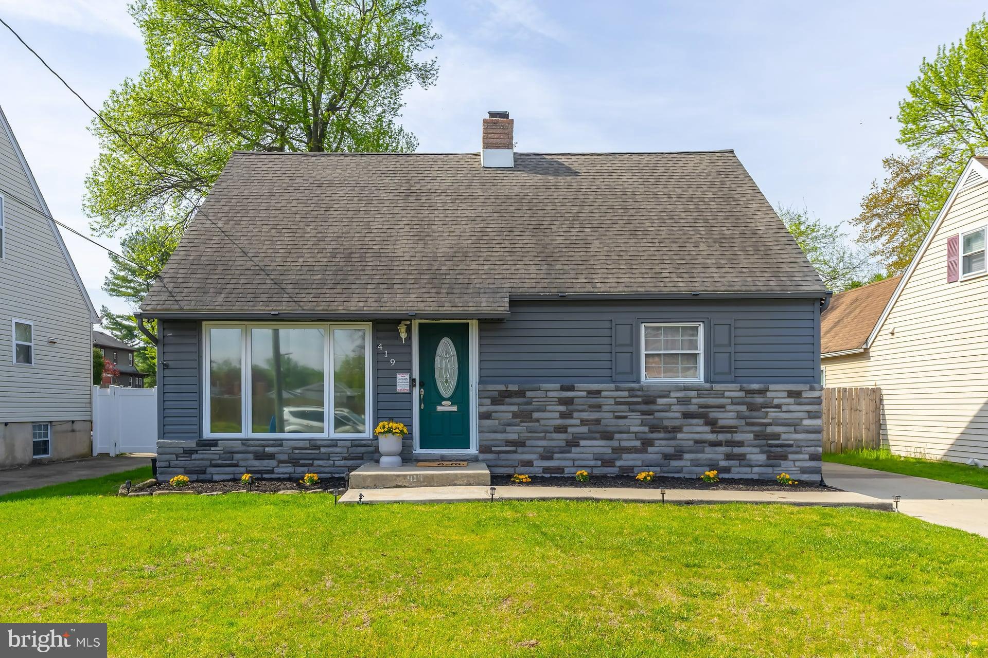 Photo 1 of 19 — 419 HIGH STREET, WOODBURY, NJ 08096