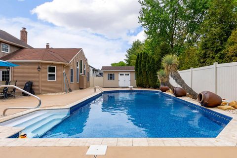 Tiny photo for 39 E Holly Avenue, SEWELL, NJ 08080 (MLS # NJGL2072366)