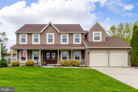 Photo of 39 E Holly Avenue, SEWELL, NJ 08080 (MLS # NJGL2072366)