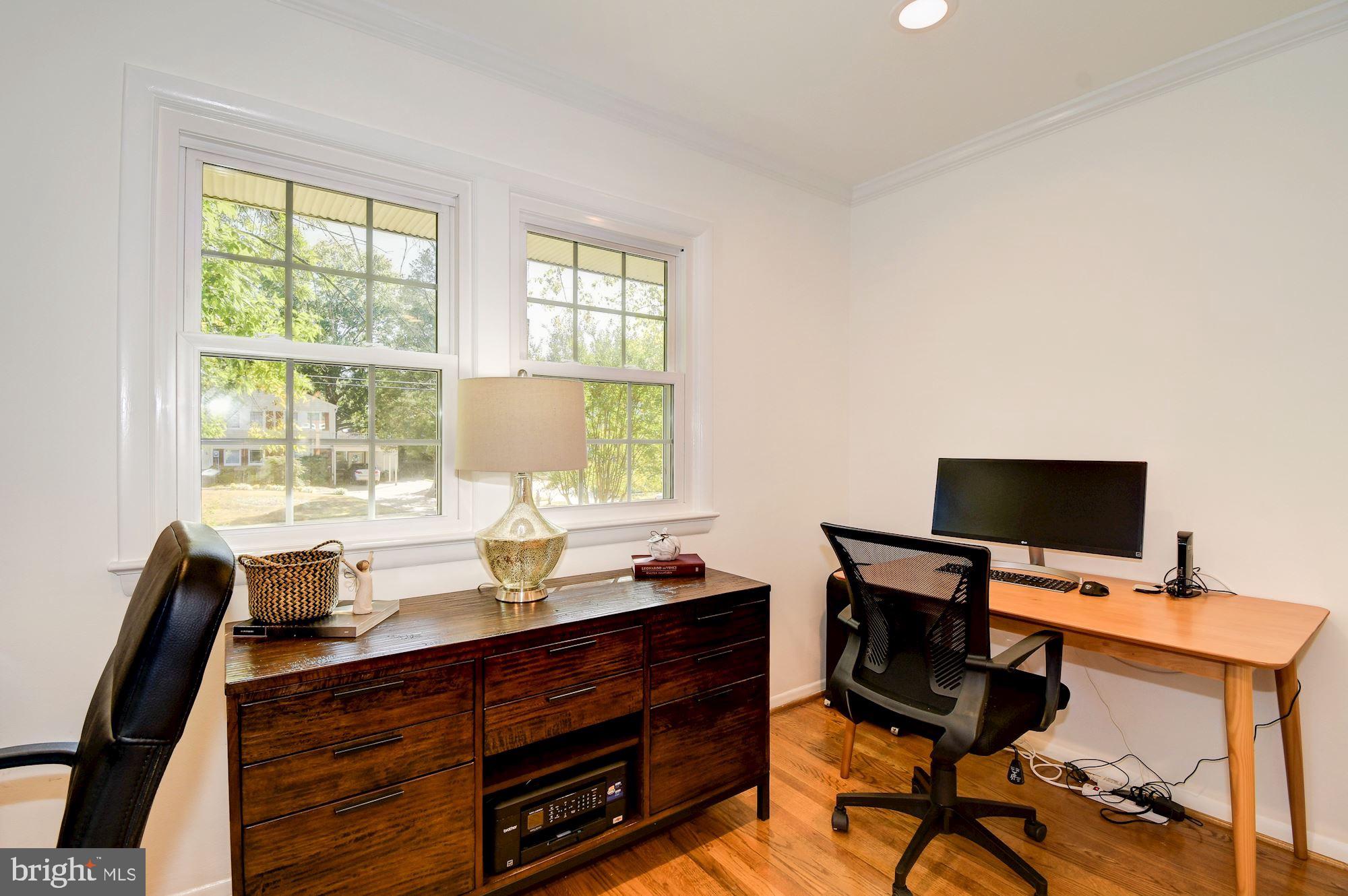 WAYNEWOOD - Residential