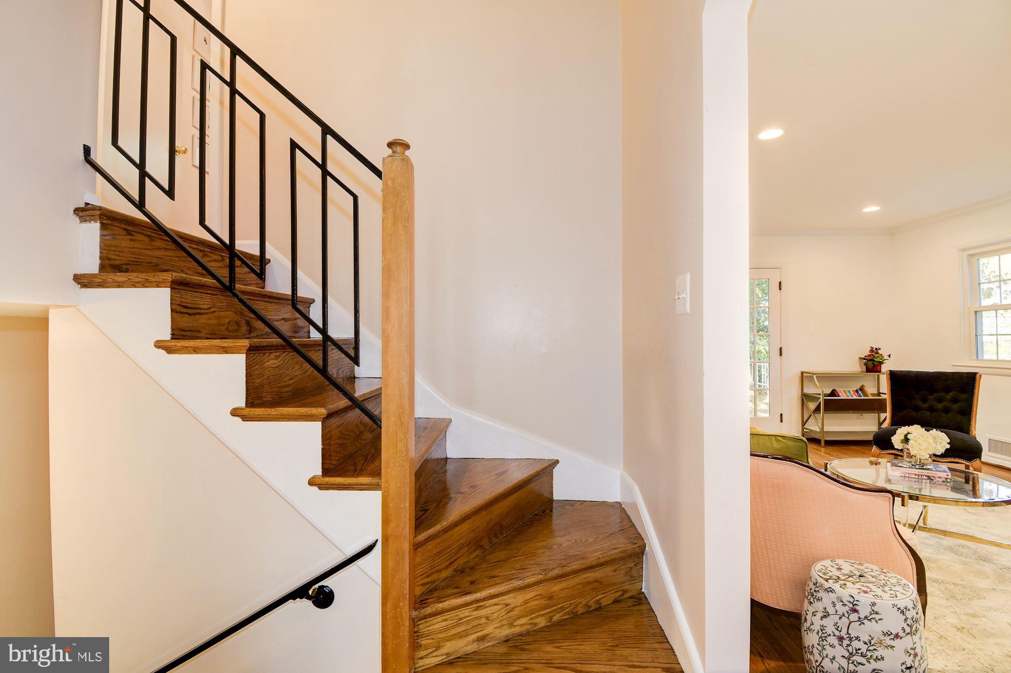 WAYNEWOOD - Residential