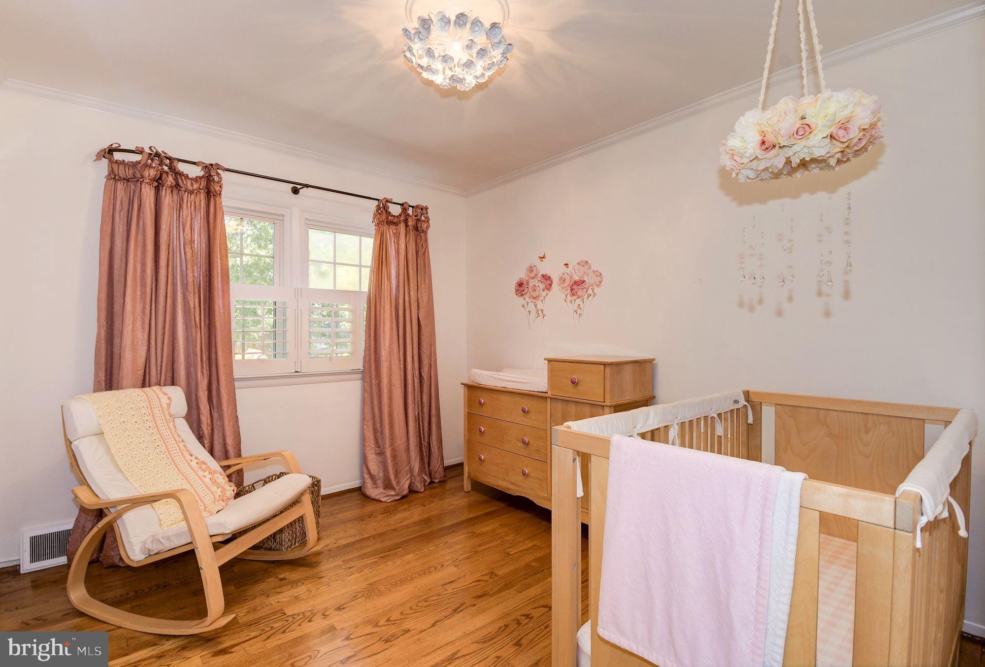 WAYNEWOOD - Residential