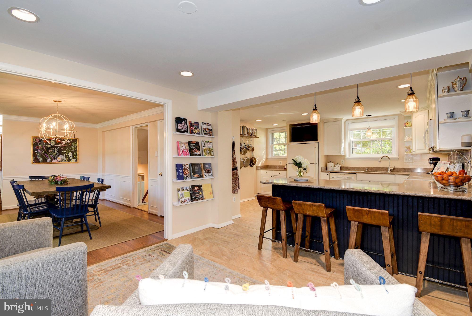 WAYNEWOOD - Residential