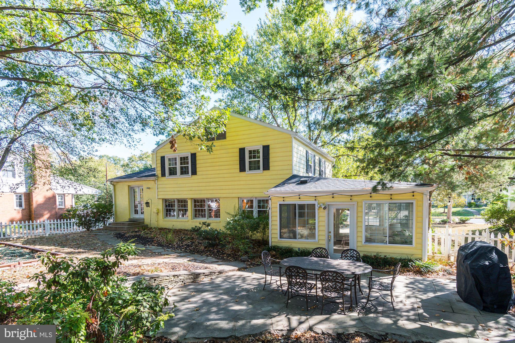 WAYNEWOOD - Residential