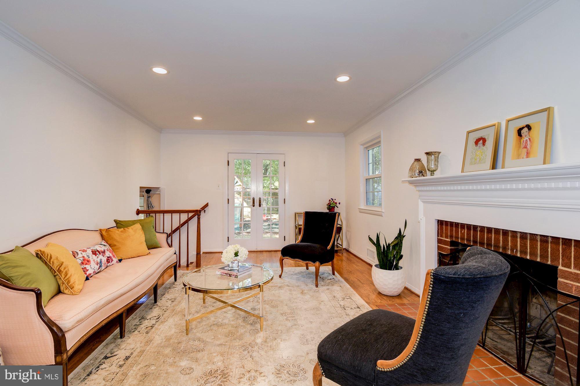 WAYNEWOOD - Residential