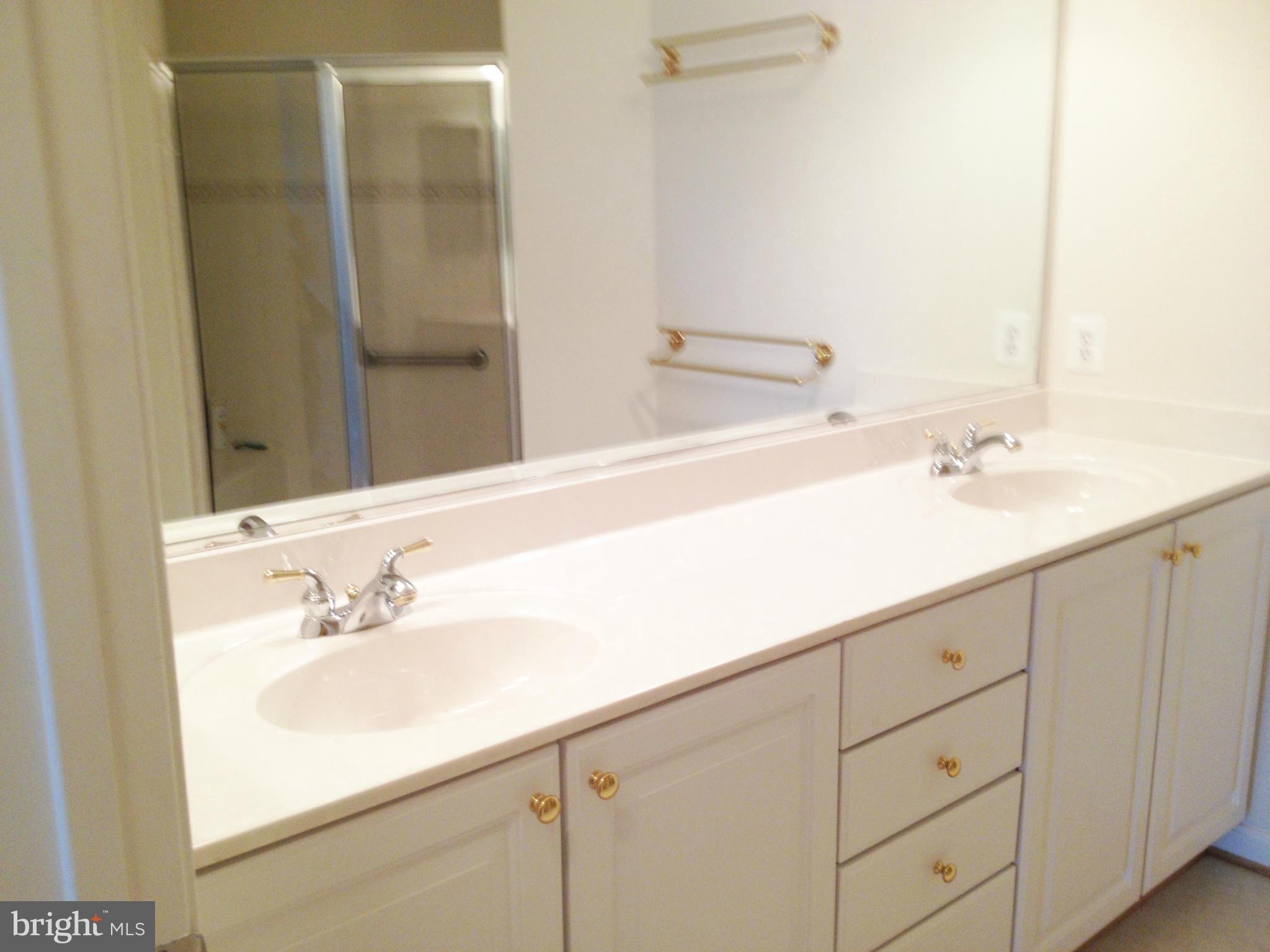 PINEY ORCHARD - Residential Lease