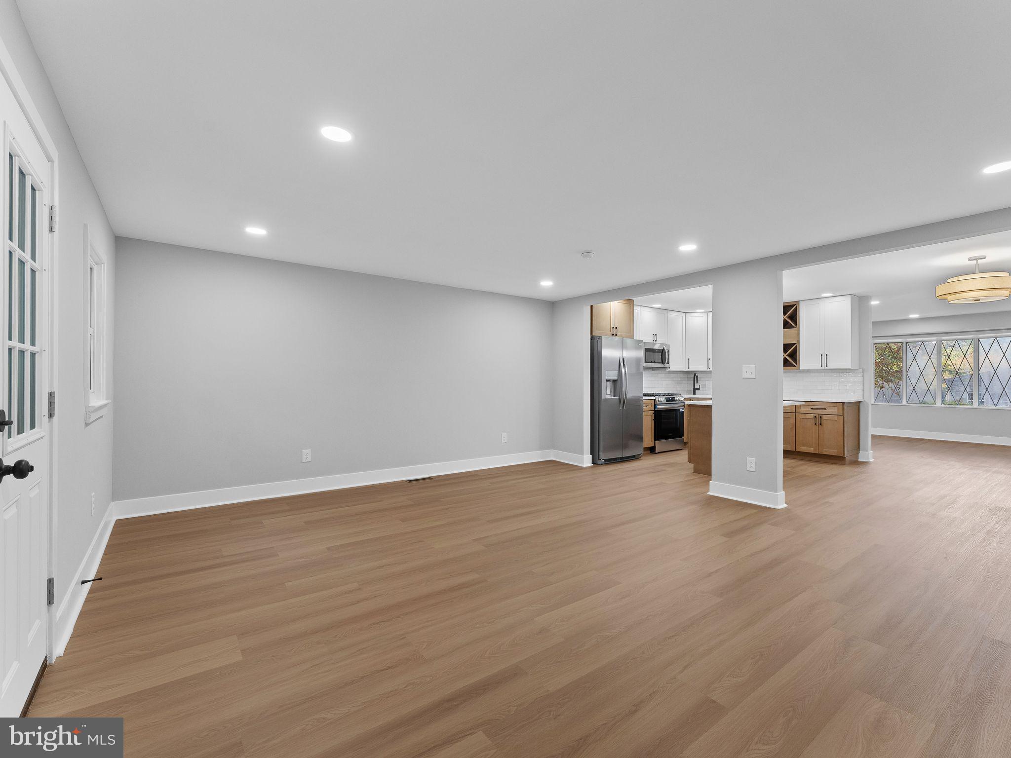 FEASTERVILLE - Residential