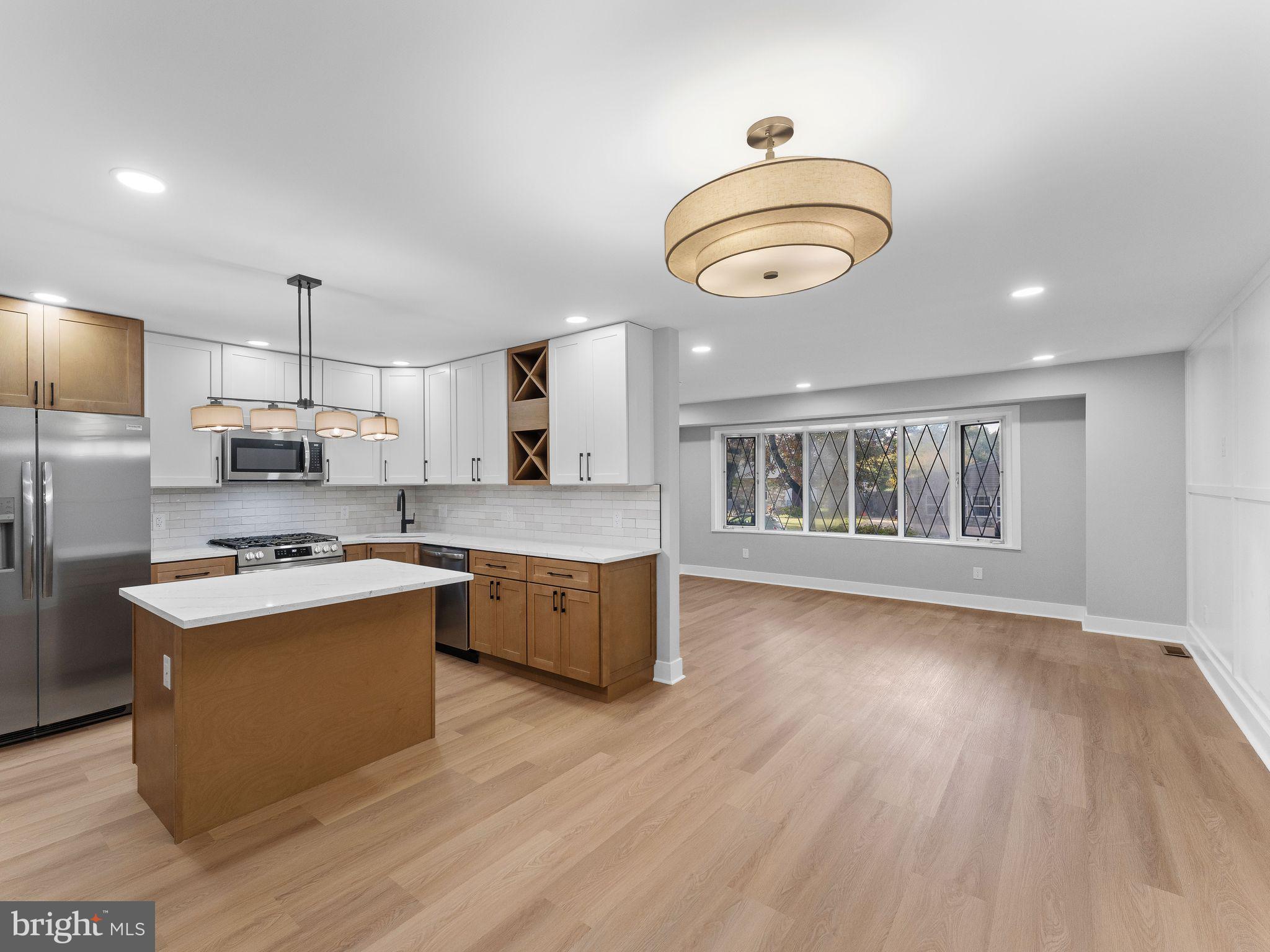 FEASTERVILLE - Residential