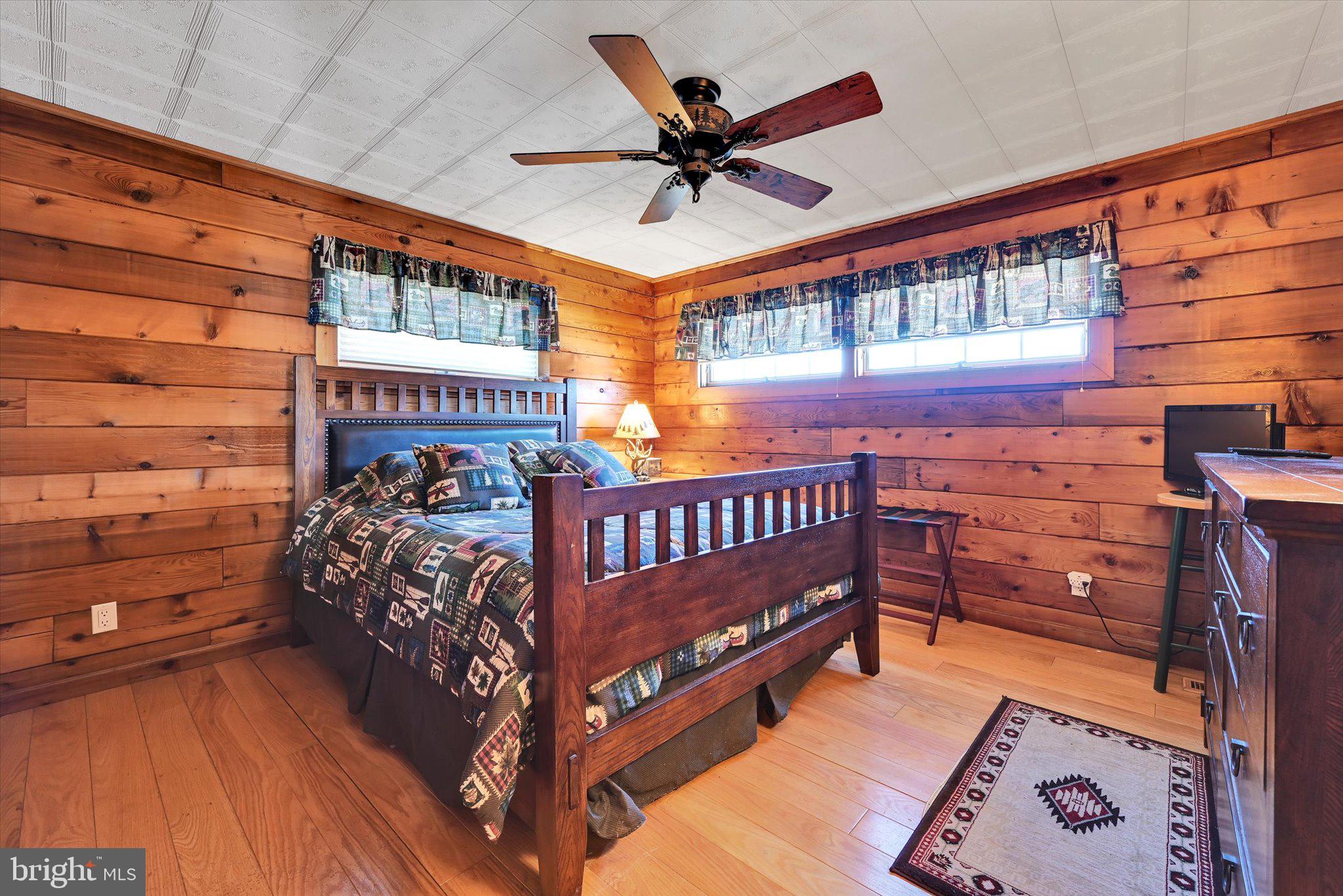 KLINGERSTOWN - Residential