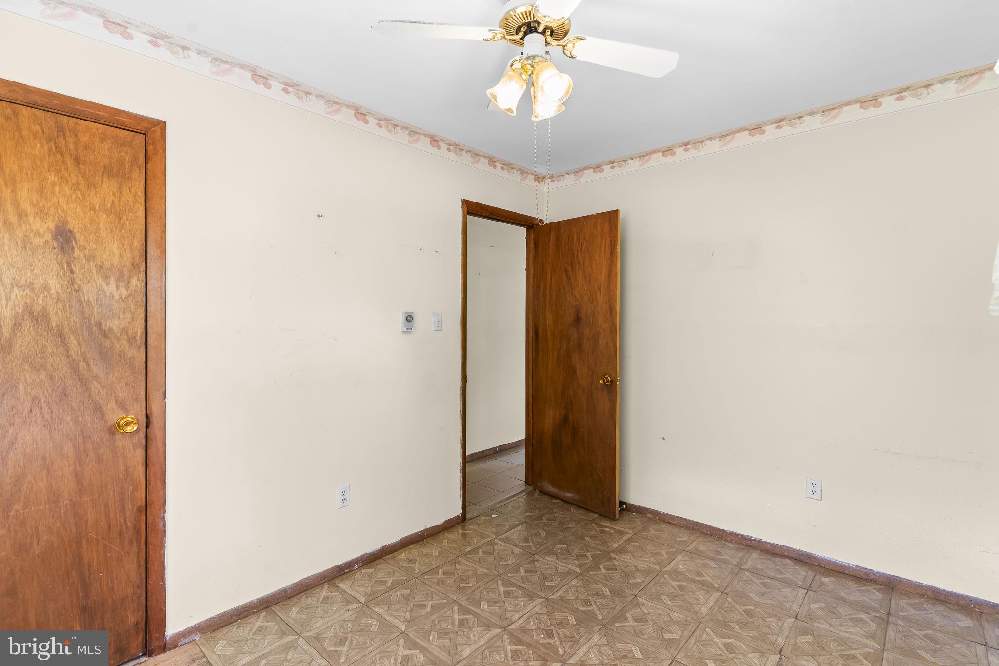 MILL POINT SHORES - Residential