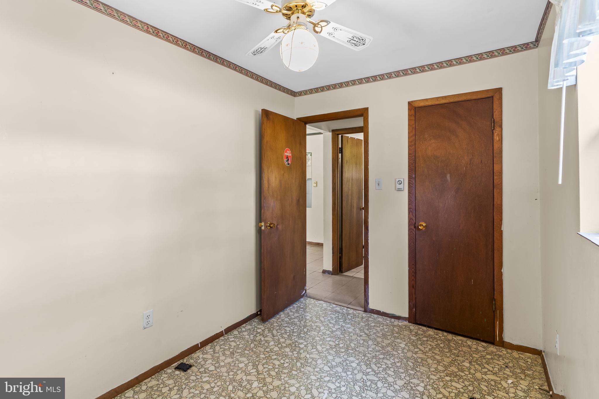 MILL POINT SHORES - Residential