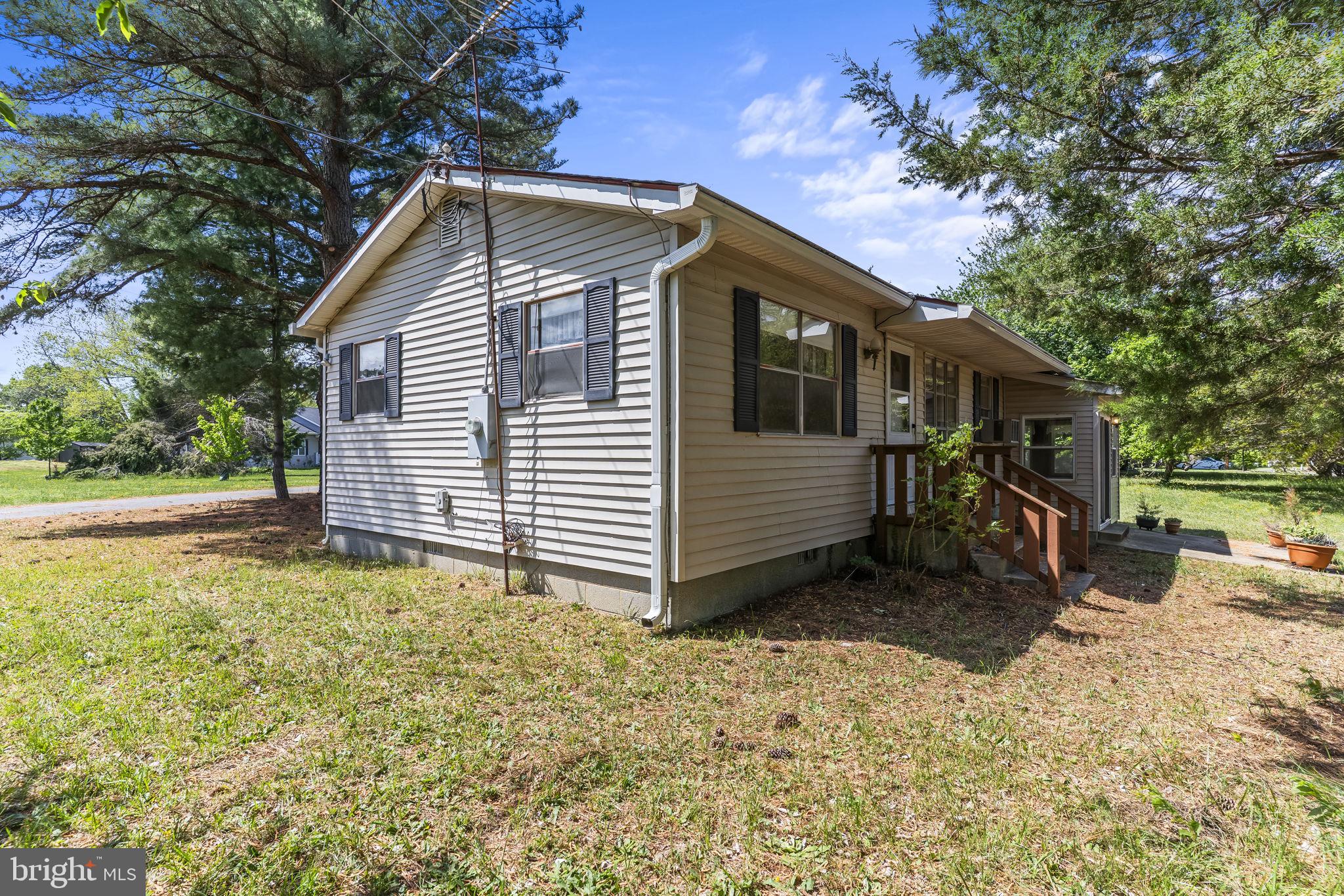 MILL POINT SHORES - Residential