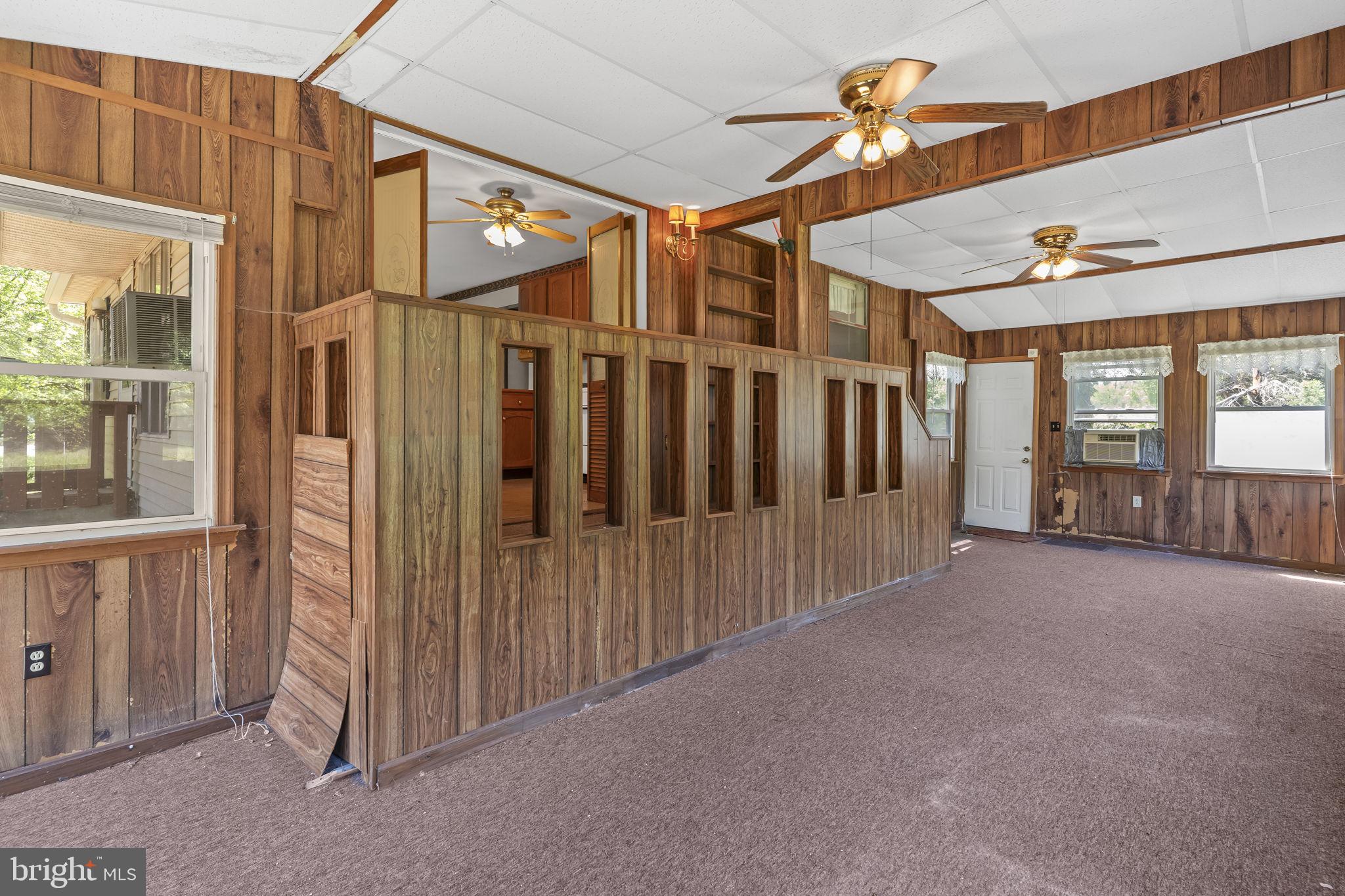 MILL POINT SHORES - Residential