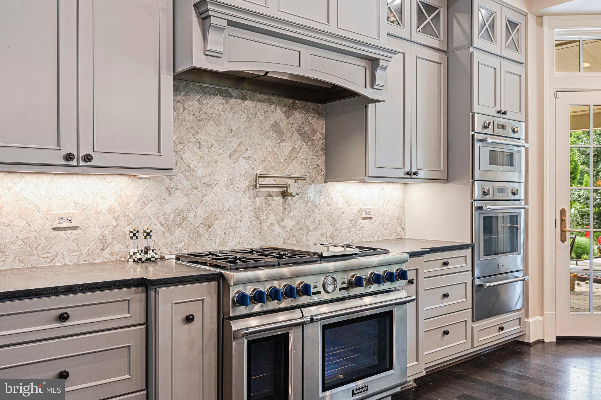 FOX LAKE - Residential