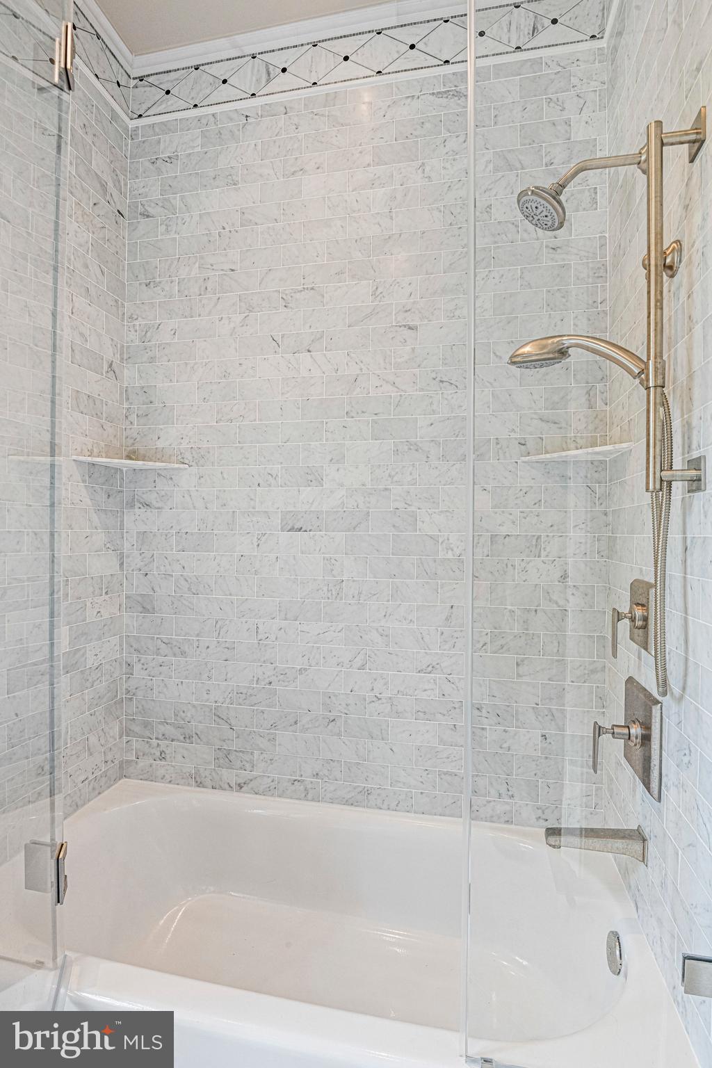 FOX LAKE - Residential