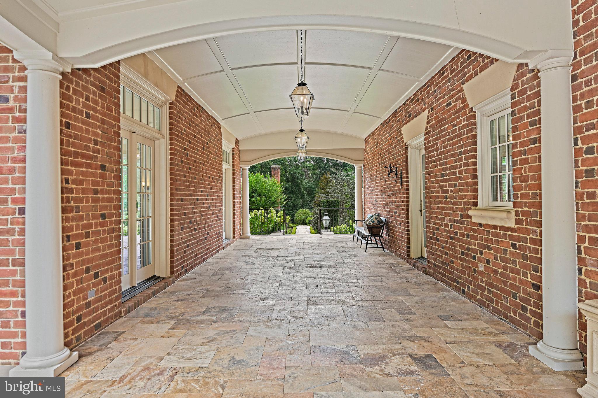 FOX LAKE - Residential